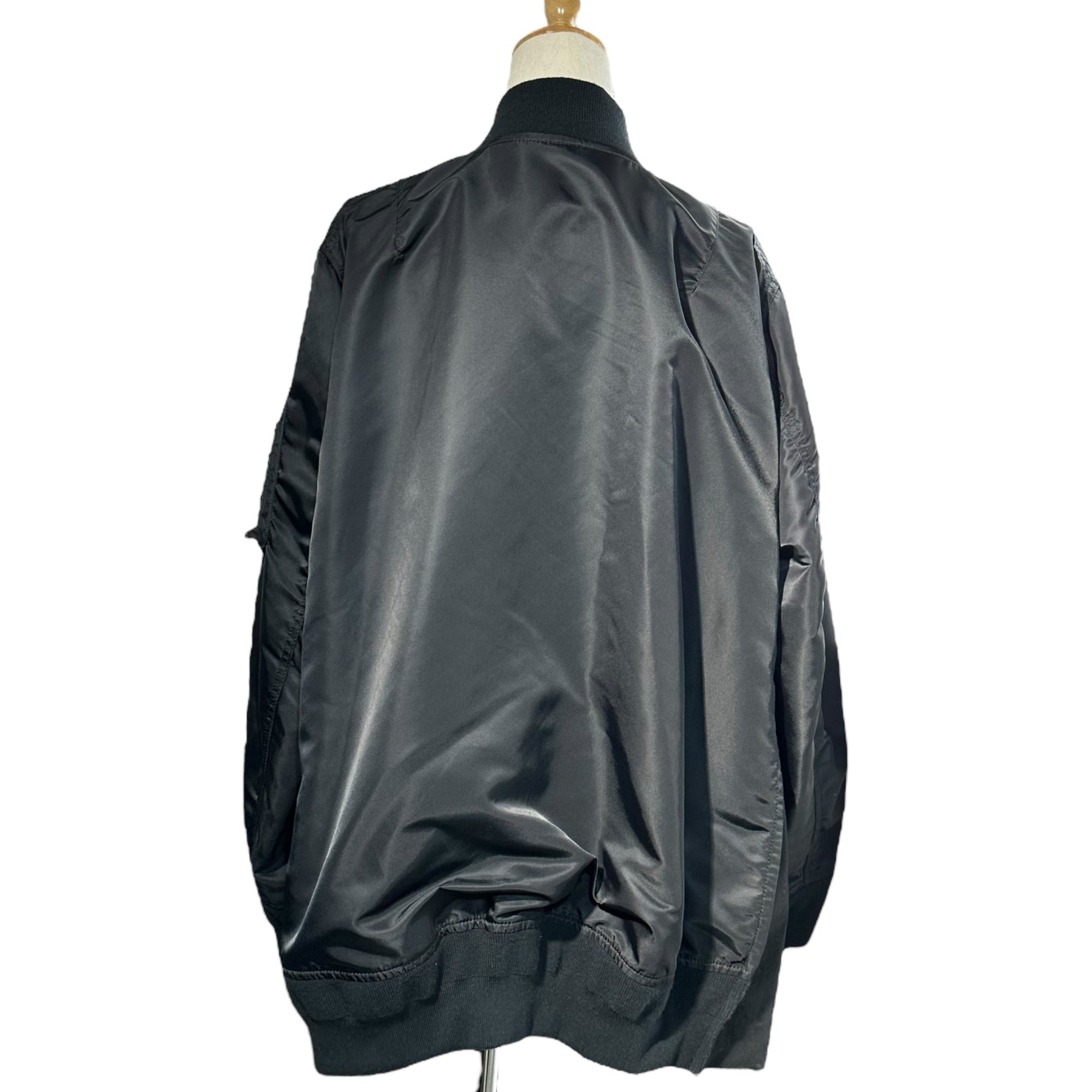 sacai(サカイ) 21AW NYLON TWILL BLOUSON MA-1 ナイロン ツイル ブルゾン 21-05692 3(L程度) ブラック ジャケット