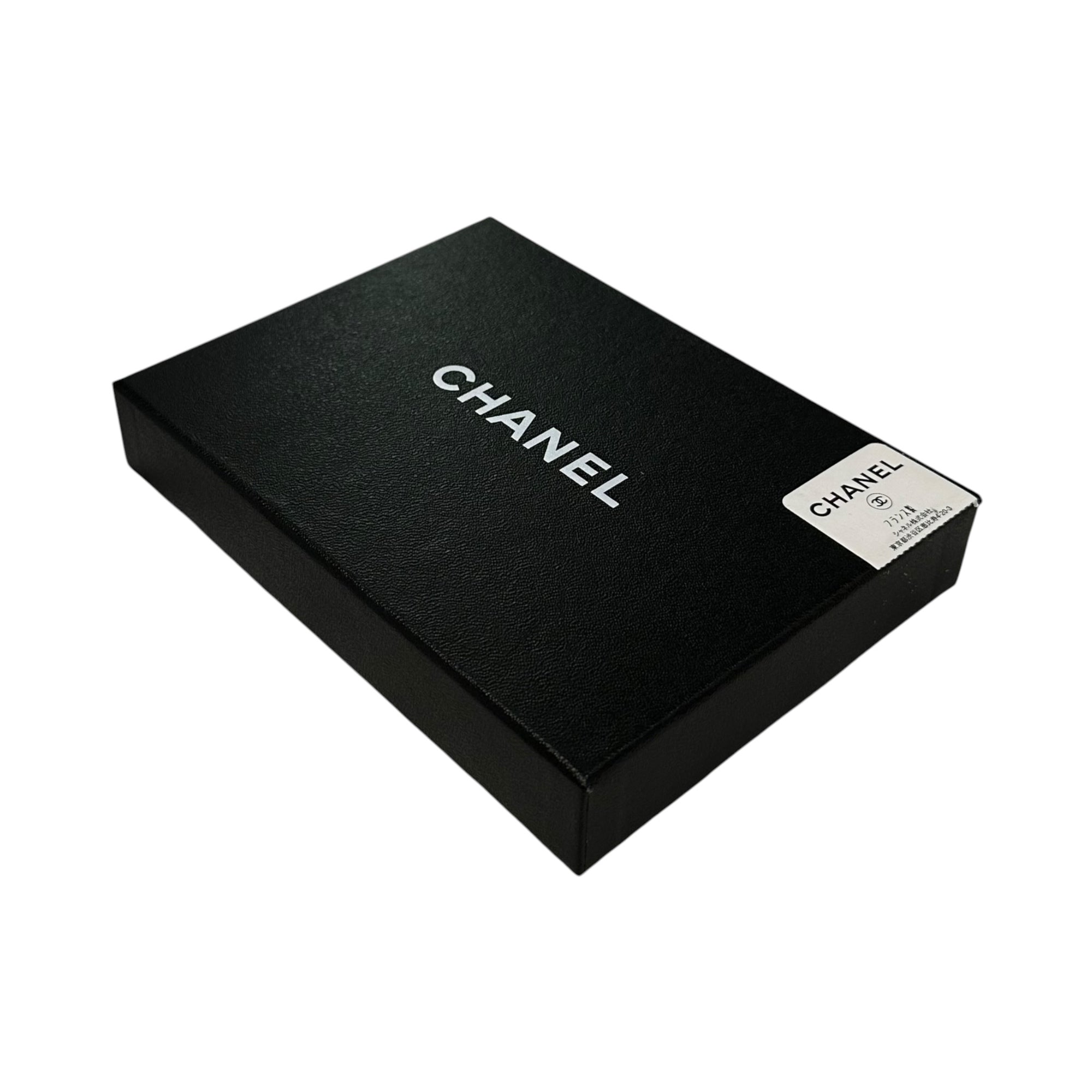 CHANEL(シャネル) 2000's CC Logo Patent Leather Flap Wallet ココマーク パテントレザー フラップ ウォレット ブラック 600万台 財布