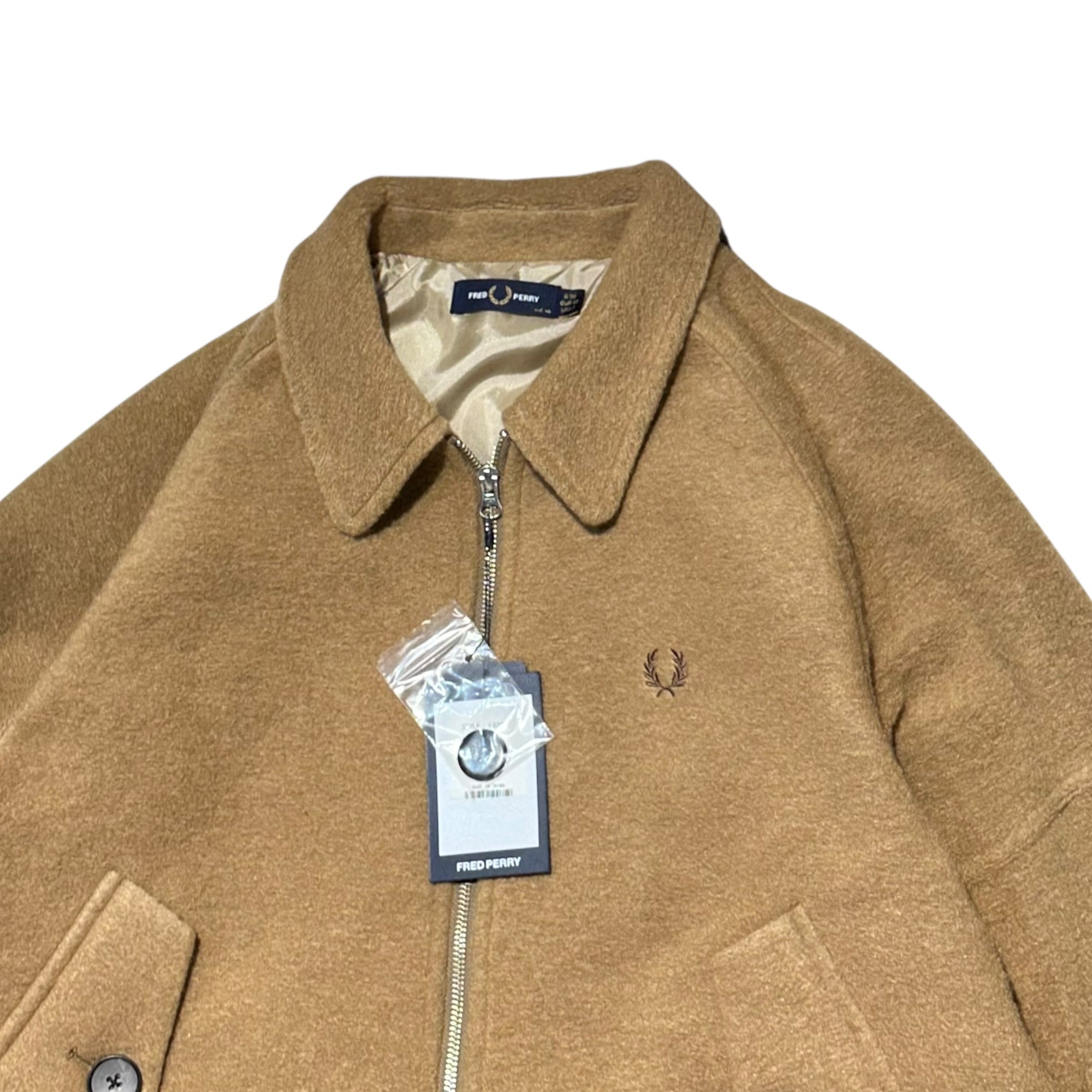 FRED PERRY(フレッドペリー) Caban Jacket ウール混 キャバン ジャケット F6302 10(M) キャメルブラウン 参考定価37,400円(税込) メンズ着用可能サイズ