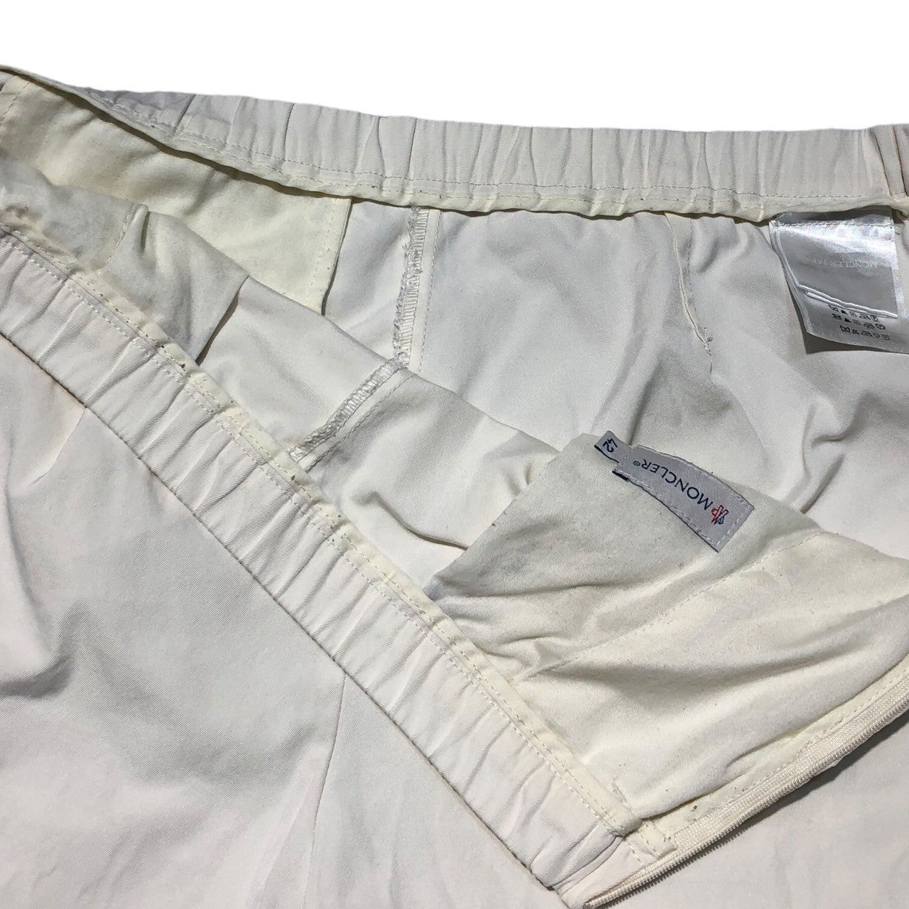 MONCLER(モンクレール) waist gathered shorts ウエスト ギャザー ハーフ パンツ ZIND1305759 42(XL程度) ホワイト