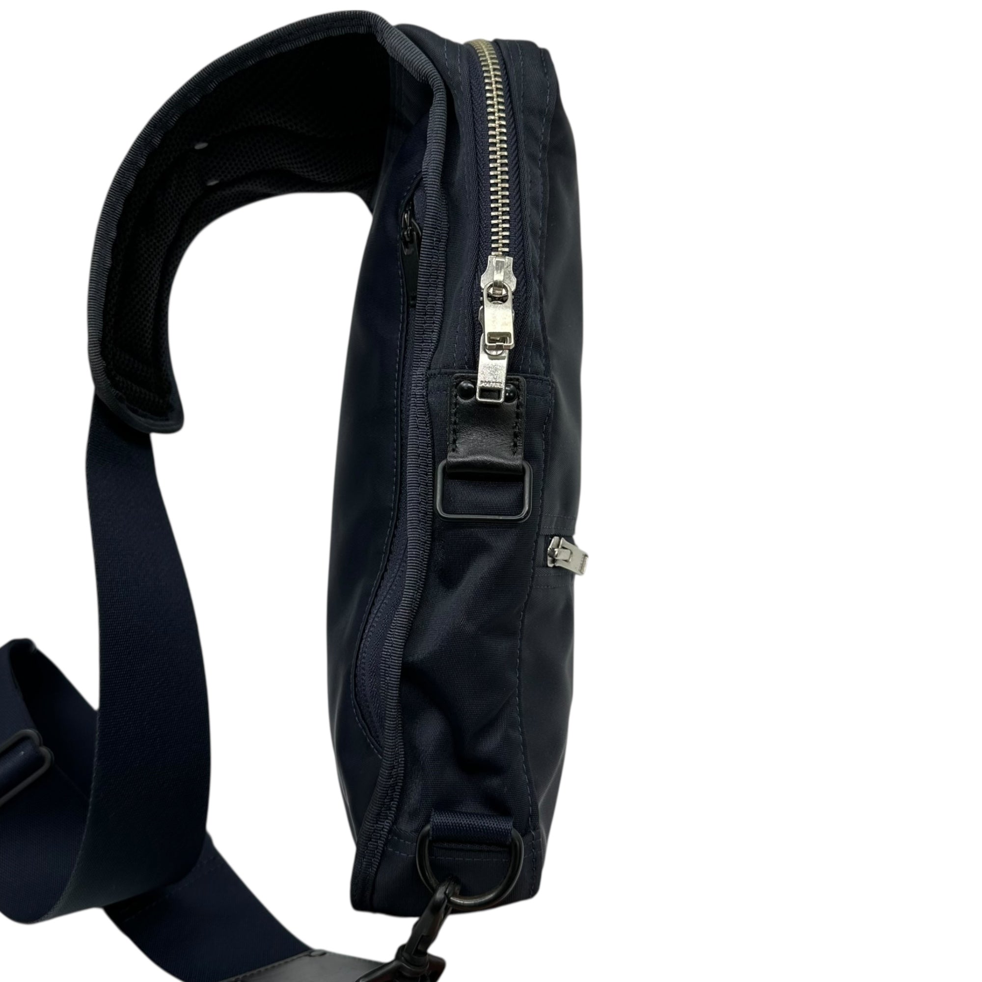 PORTER(ポーター) LIFT SLING SHOULDER BAG リフト スリング ショルダー バッグ 822-06134 ネイビー 斜め掛け ボディ 参考定価49,500