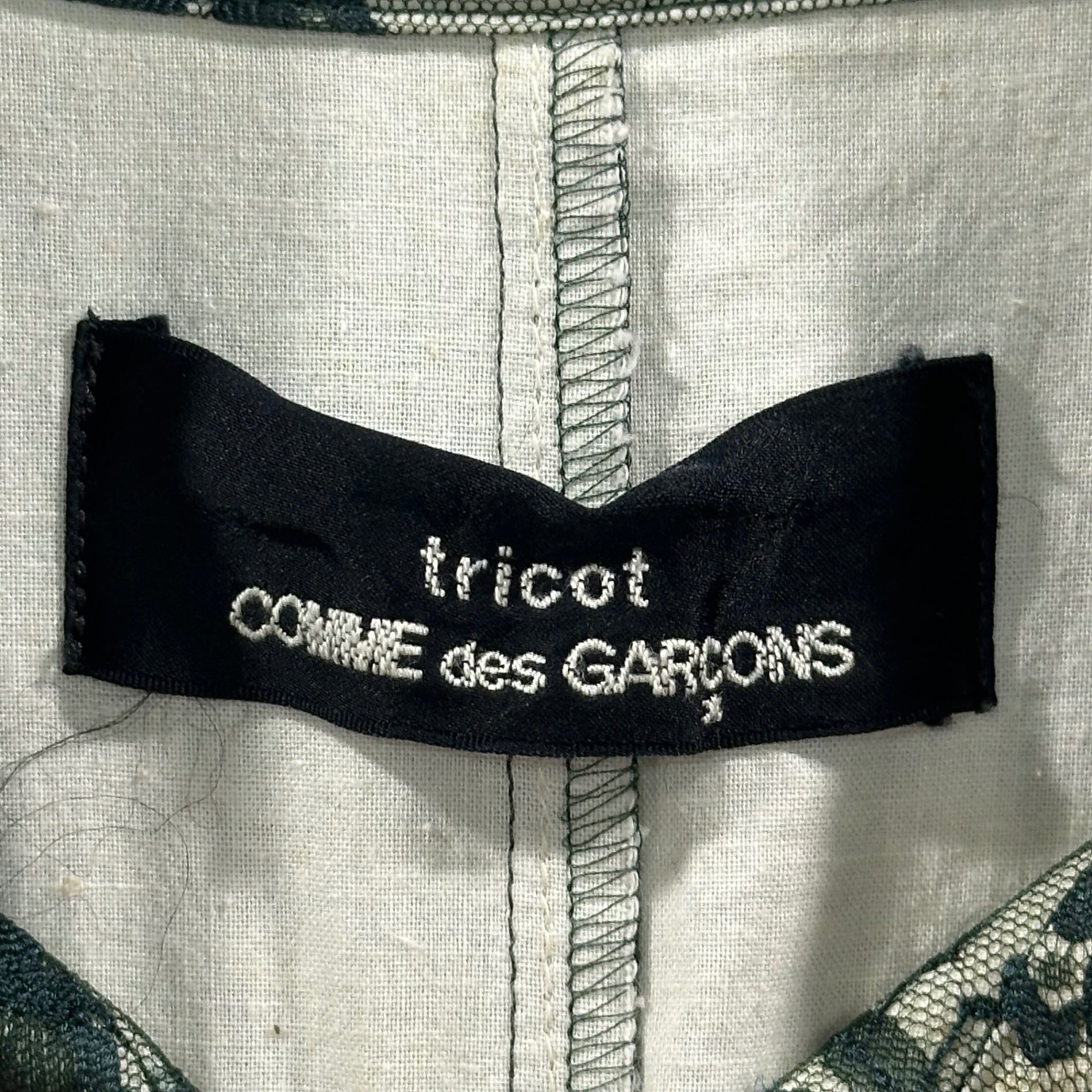 90s tricot COMME des GARCONS トリココムデギャルソン 丸襟刺繍シアー半袖シャツ/イエロー トップス【2400013403627】 中古・古着通販】tricot COMME des GARCONS (トリココムデギャルソン