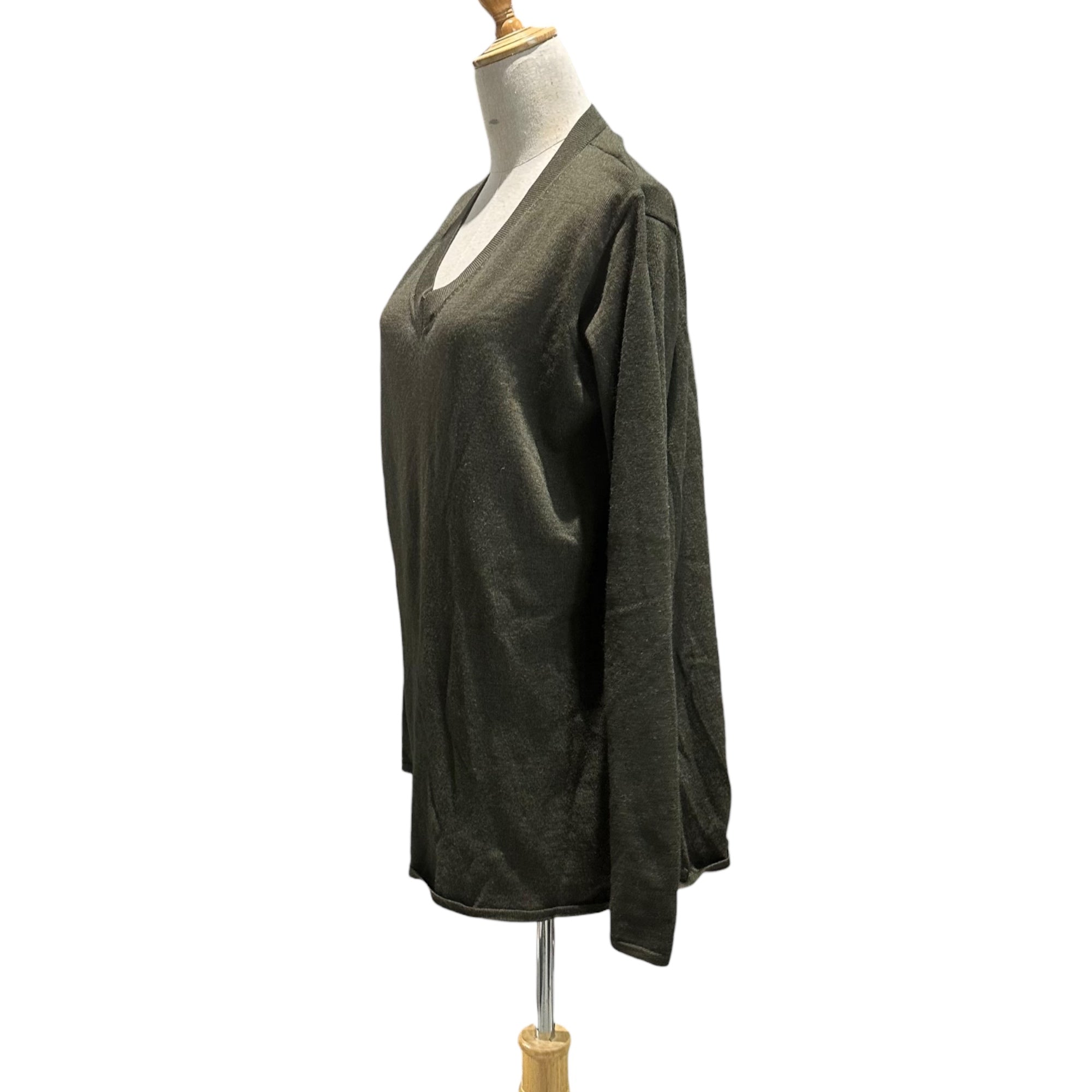 MM6 Maison Margiela(エムエムシックス) 15AW Back Slit V-Neck Low Gauge Knit バック スリット Vネック ローゲージ ニット S32CT0678 S15373 XL カーキ 男性着用可能サイズ