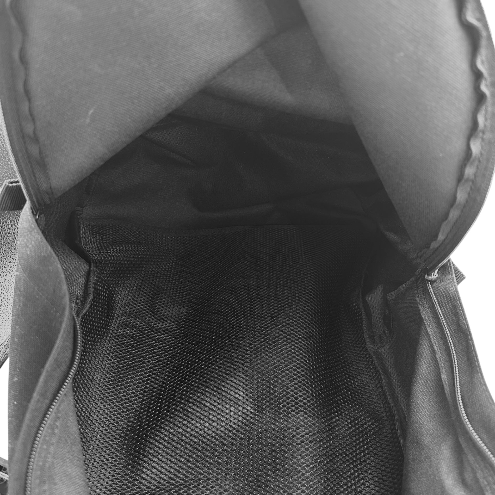 COMME des GARCONS HOMME PLUS(コムデギャルソンオムプリュス) Nylon Daypack Backpack ナイロン デイパック リュック PZ-K205 ブラック 部分レザー 定番人気商品
