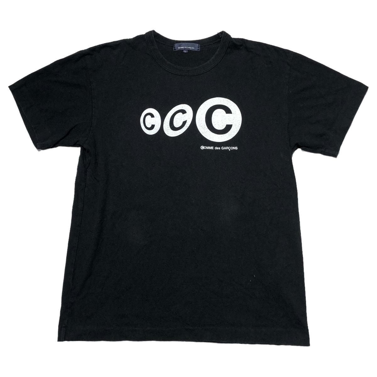 COMME des GARCONS(コムデギャルソン) 青山限定 © logo print T-shirt 