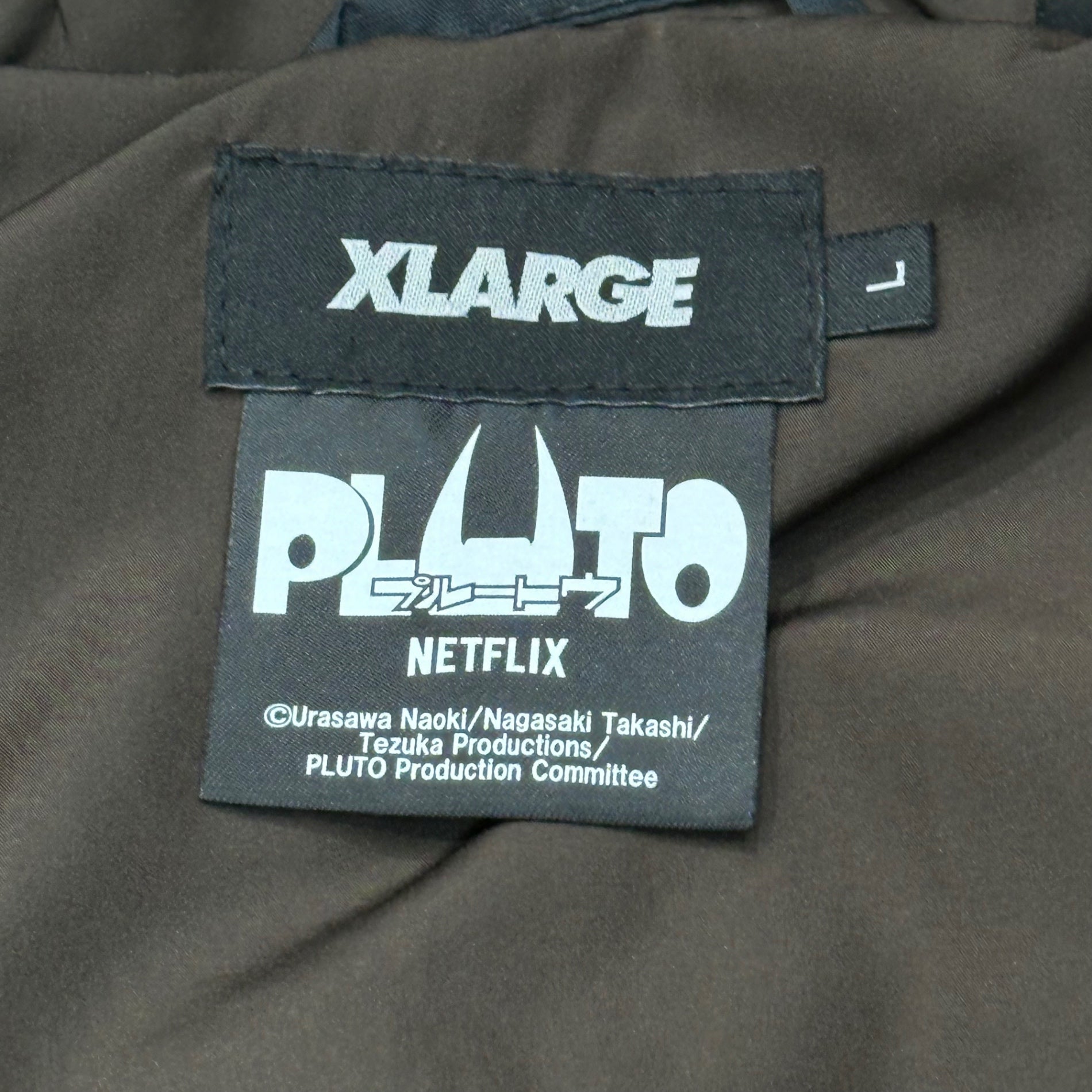 X-LARGE(エクストララージ) 24AW PLUTO PUFFER JACKET フーデッド パフテック ジャケット 101244021016 L カーキ×ブラック 中綿