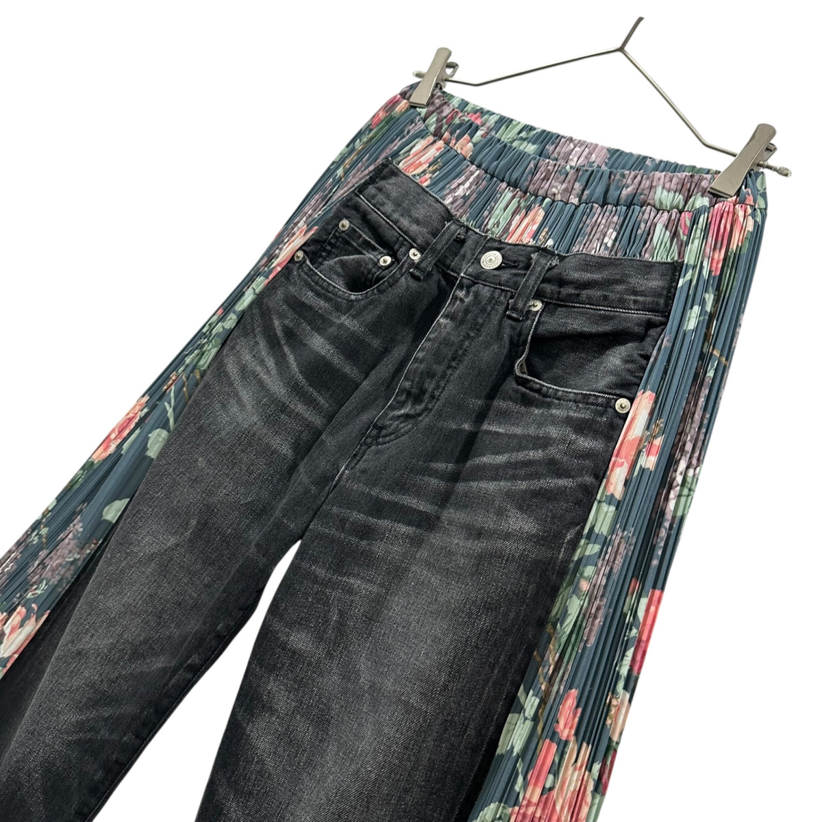 JUNYA WATANABE × Levi's(ジュンヤワタナベ × リーバイス)  2024AW Floral-Pleated Panel Black Denim Pants フラワー プリーツ パネル ブラック デニム パンツ JN-P107 S ブラック×ブルー AD2024