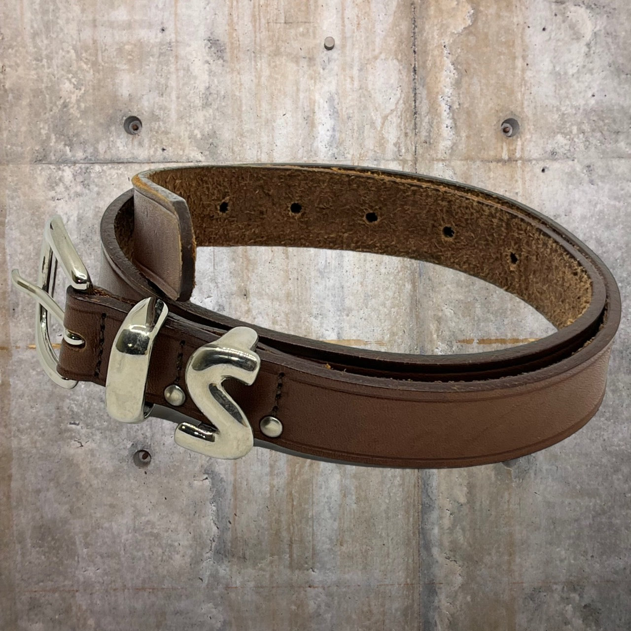 i.s. ISSEY MIYAKE(アイエス イッセイミヤケ) 90's "IS"logo buckle leather belt/ロゴレザーベルト ブラウン　IS