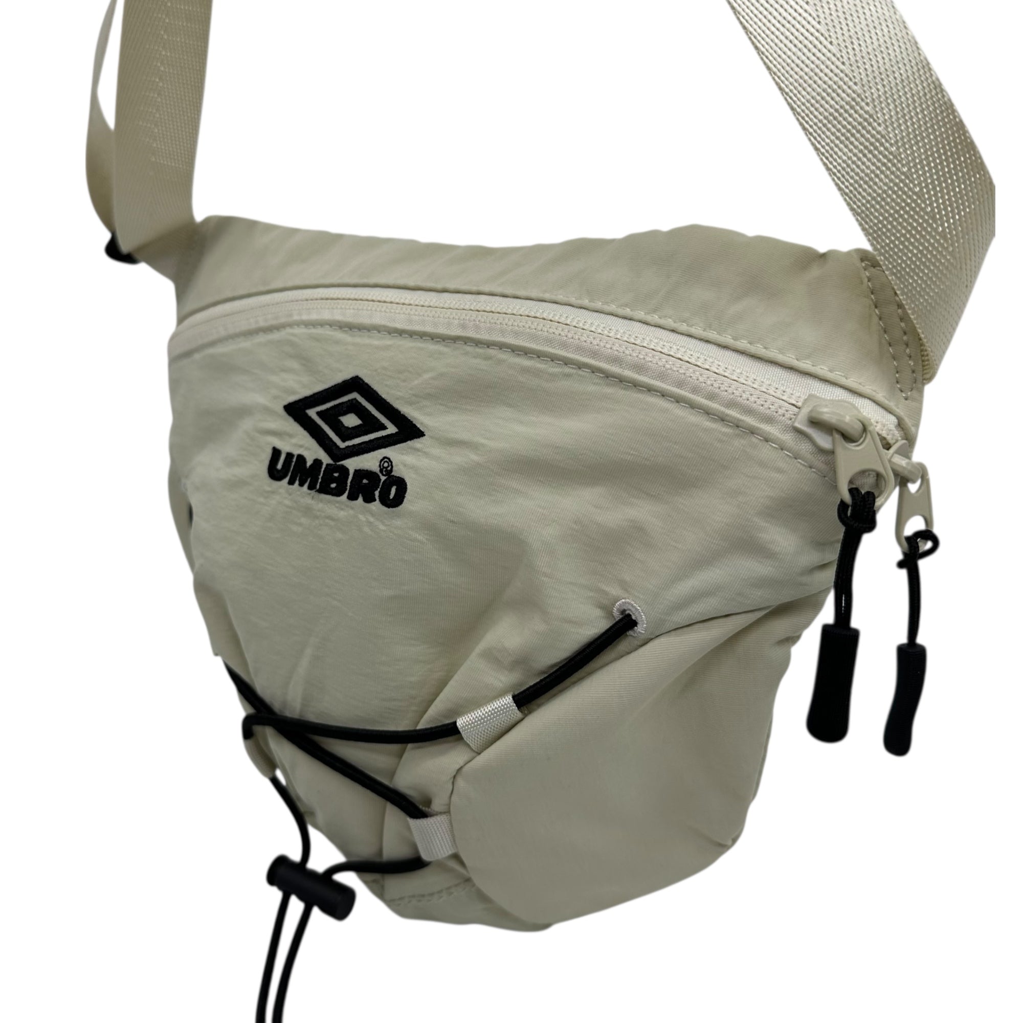 UMBRO(アンブロ) FREAK'S STORE Logo Body Bag フリークス ストア 別注 ロゴ ボディ バッグ アイボリー ショルダー