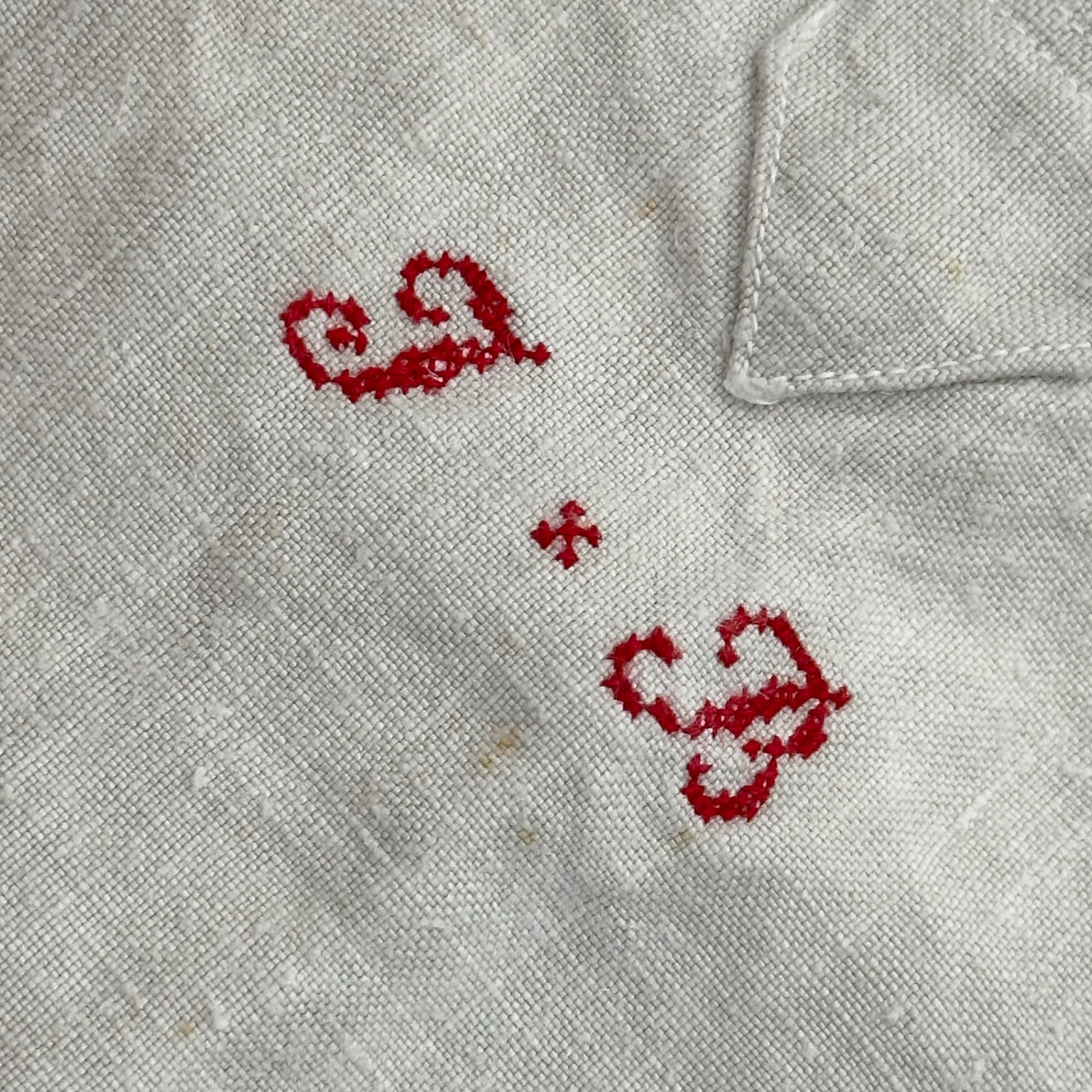 Euro antique(ヨーロッパアンティーク) 00's~ 「FB」_red name stich victoria cotton short sleeve onepiece ネーム刺繡入りヴィクトリアンコットン半袖ワンピース 表記無し(M～L程度) ベージュ / 染み有