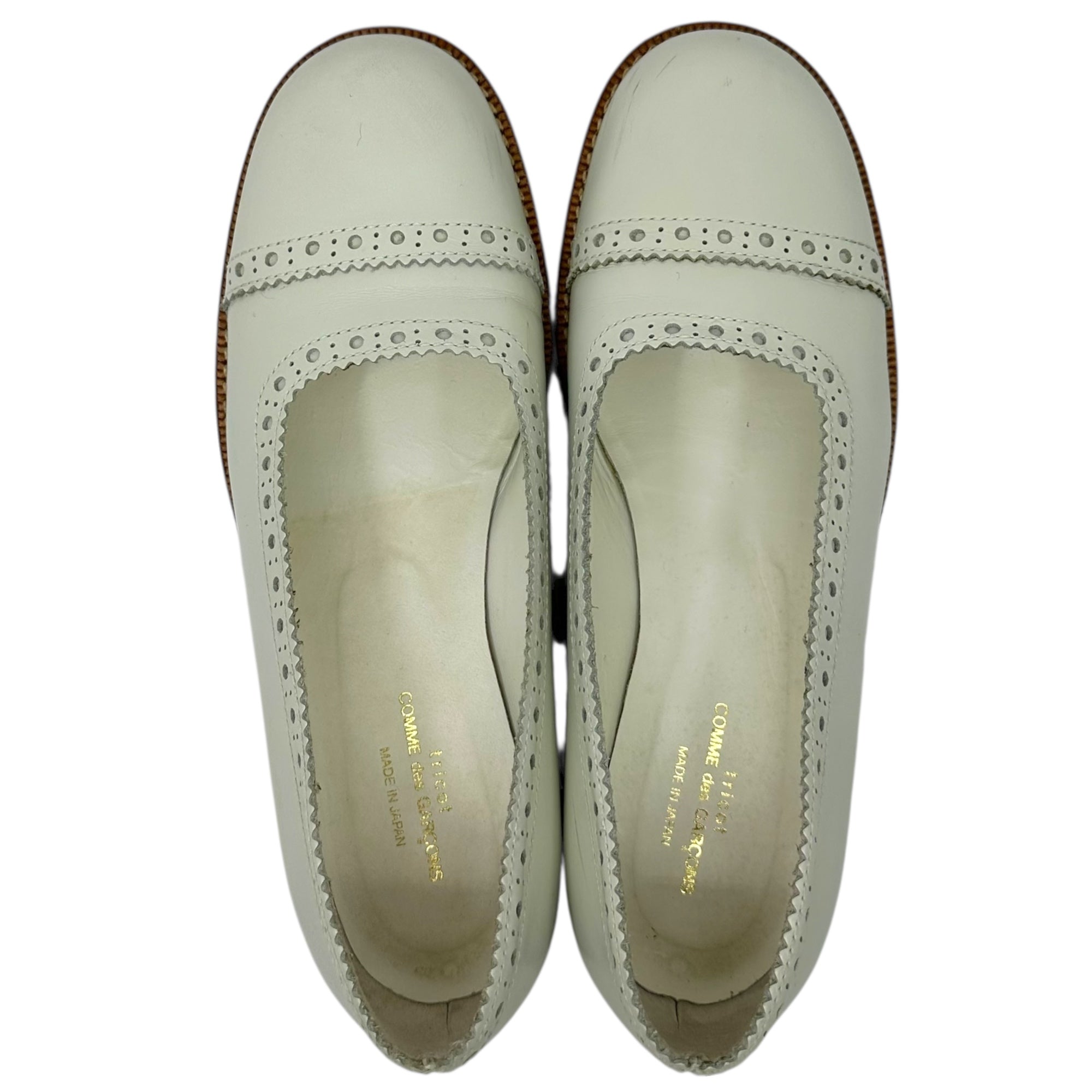 tricot COMME des GARCONS(トリココムデギャルソン) Medallion Leather Pumps メダリオン レザー パンプス 24cm ホワイト