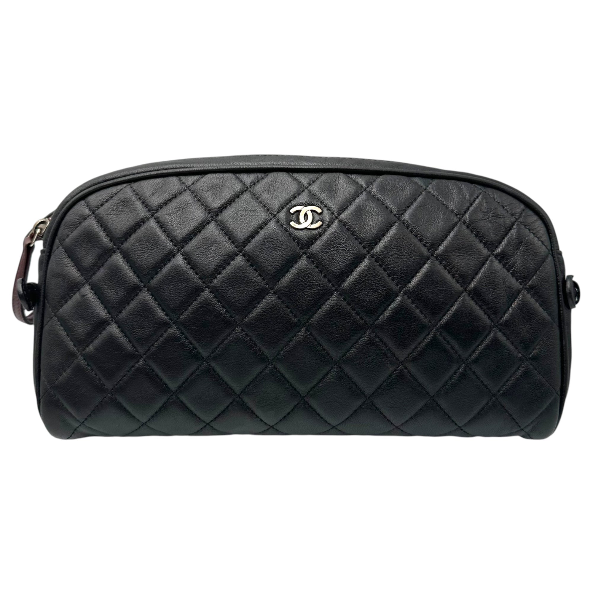 CHANEL(シャネル) Matelasse Large Toiletry Case - Lambskin マトラッセ ラージ トワレ ポーチ  ラムスキン ブラック 2012年製造 16番台 16****** ココマーク ケース バッグ コスメ