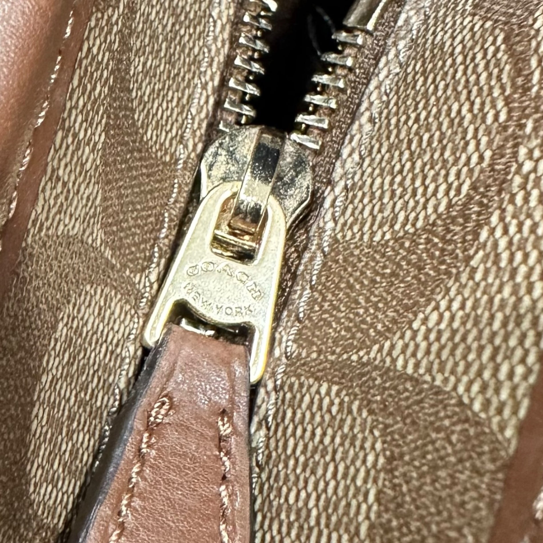 COACH(コーチ) Signature Mini Tote Bag シグネチャー ミニ トート