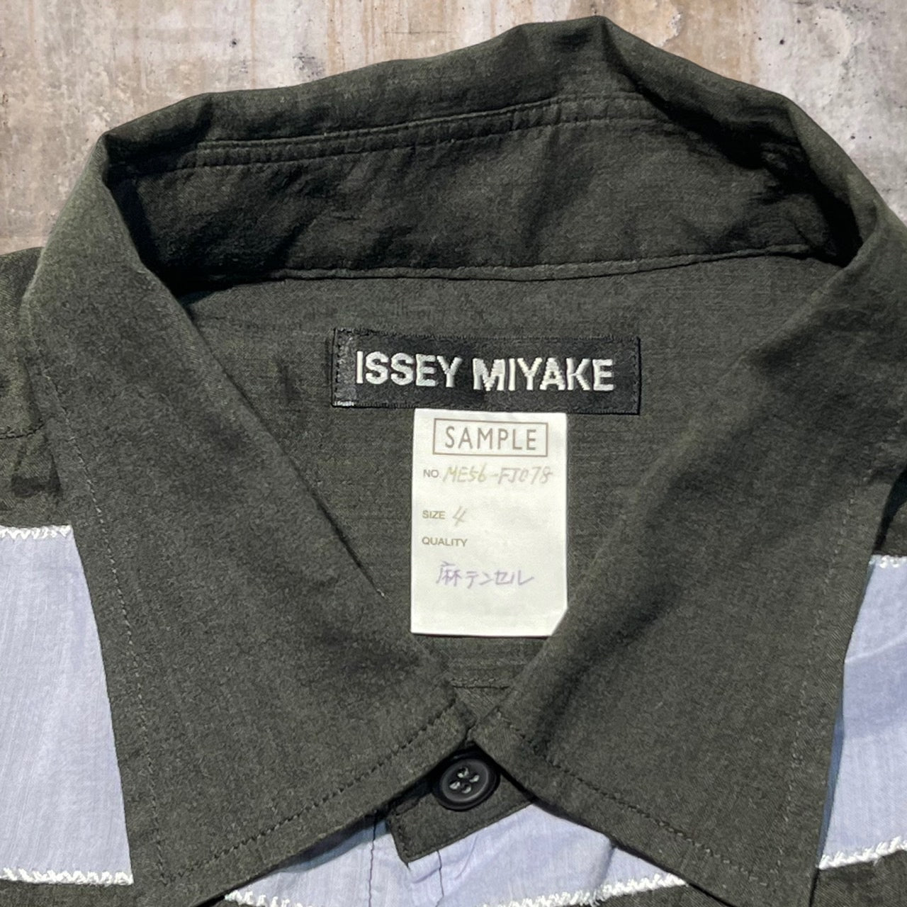 ISSEY MIYAKE(イッセイミヤケ) ヘキサゴン刺繍デザインリネンシャツ 4(XLサイズ程度) ブラック サンプル