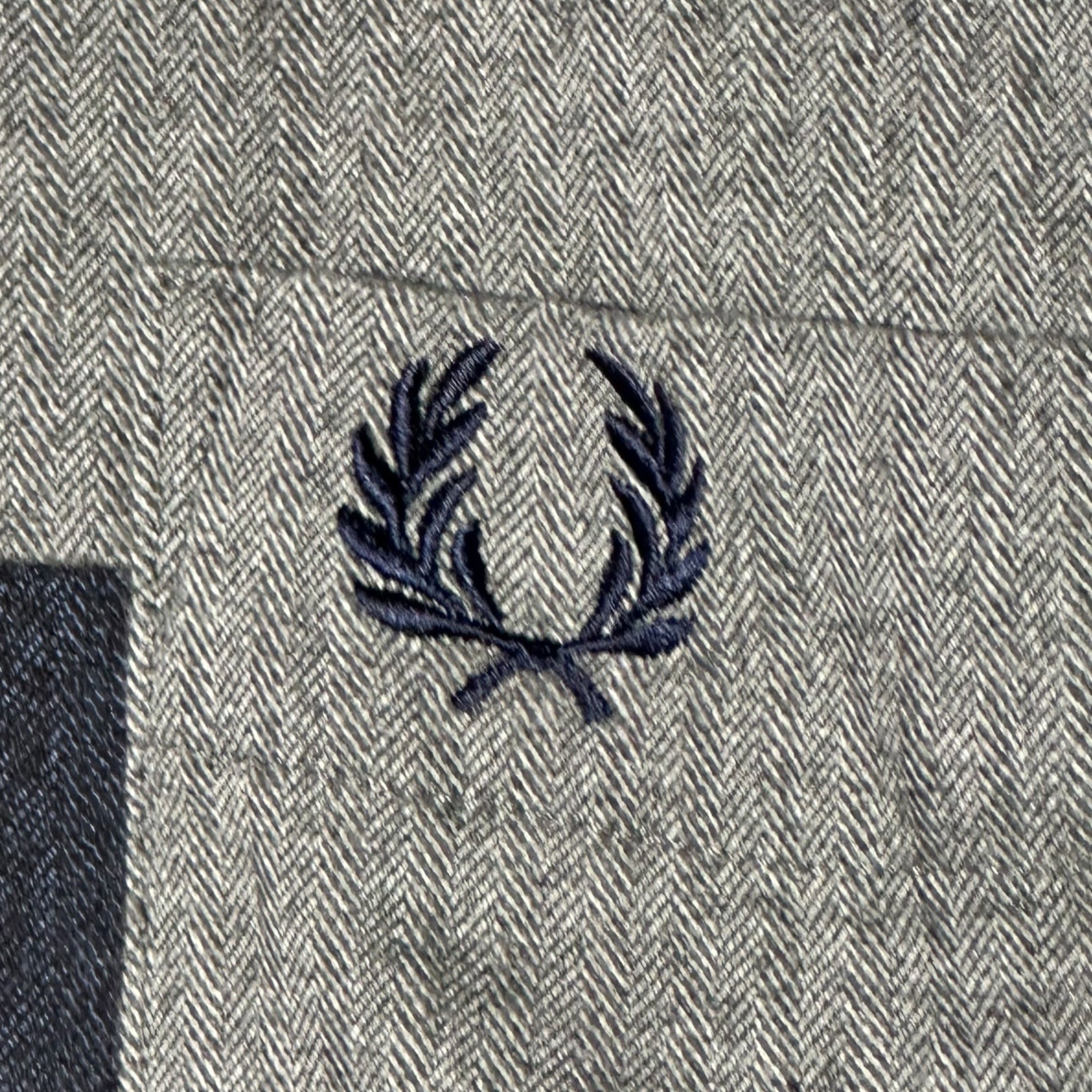 FRED PERRY(フレッドペリー) Brushed Panelled Shirt ブラッシュド パネルシャツ F4592 L グレー×ネイビー