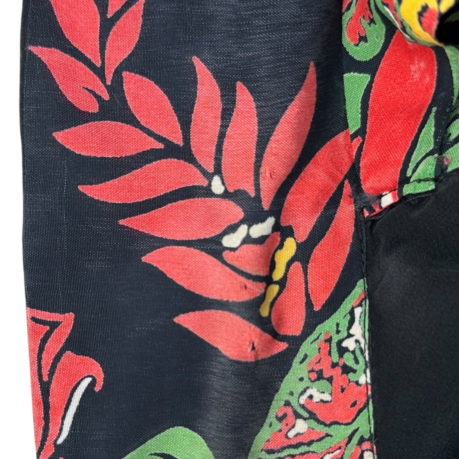 VINTAGE(ヴィンテージ) 50～60's Front Floral Pattern Aloha Shirt 50年～60年代 フロント 花柄 アロハシャツ XL程度 ブラック×レッド×グリーン 総シルク 稀少カラー ハンドメイド