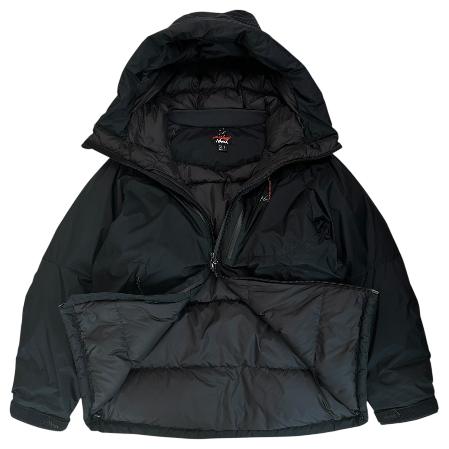 NANGA(ナンガ) AURORA TEX DOWN JACKET オーロラテックス ダウン ジャケット フーデッド M ブラック 参考定価49,500円(税込) 定番人気商品