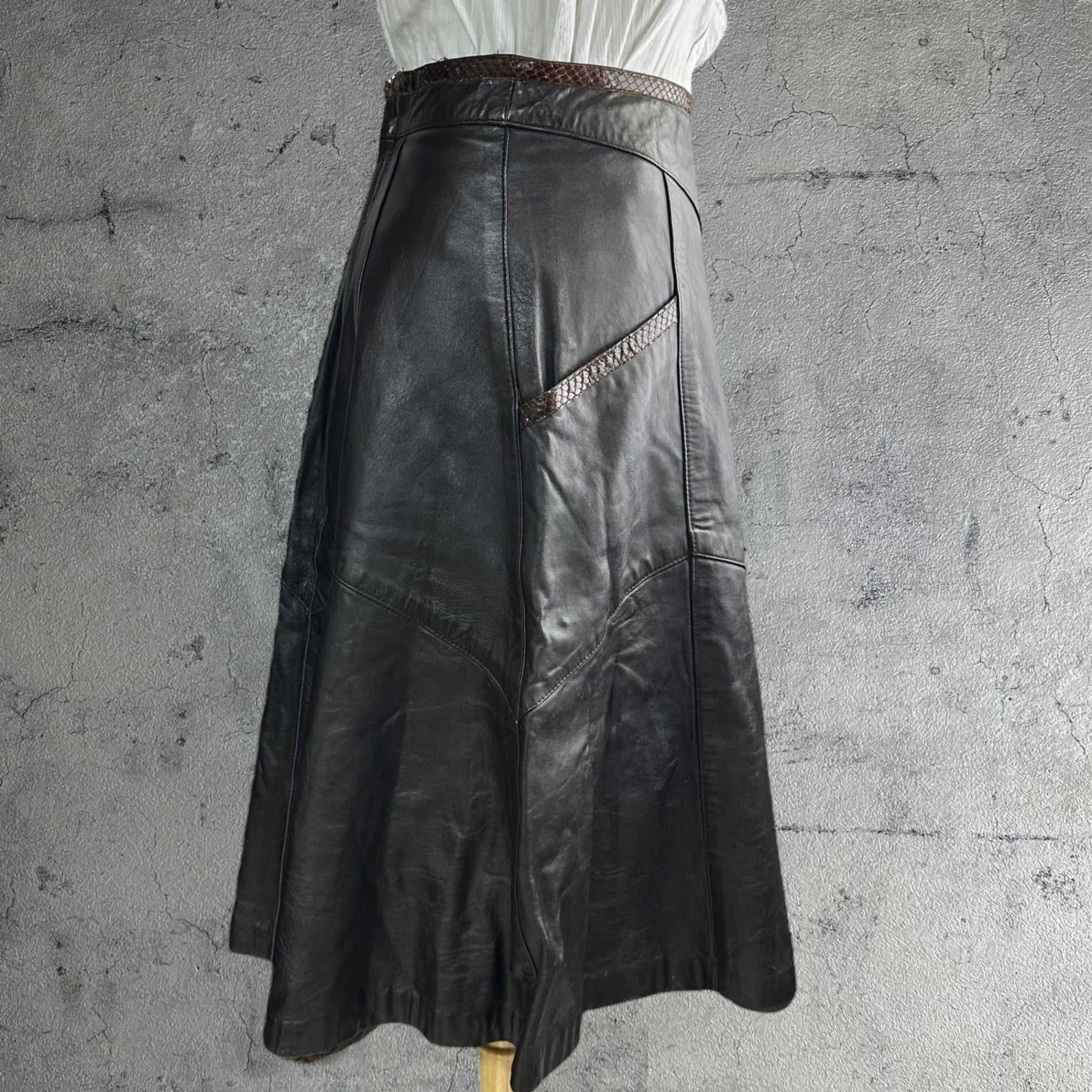 Euro vintage(ヨーロッパヴィンテージ) 80's~ snake＆goat leather skirt フレアなレザースカート M~L程度 ブラウン