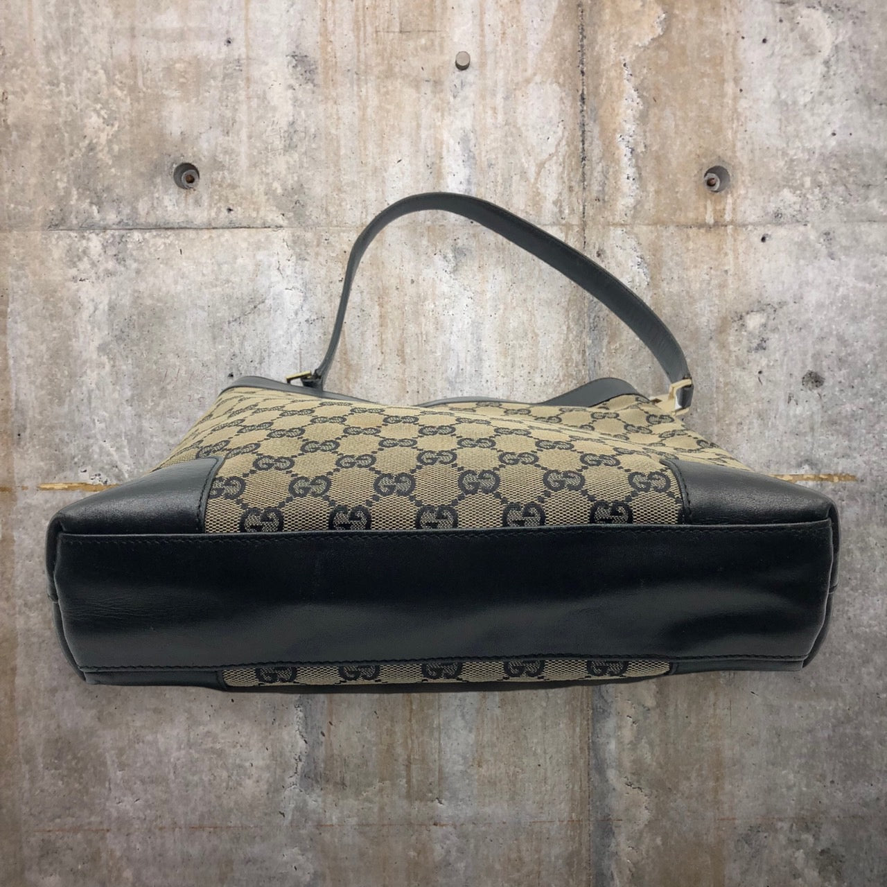 GUCCI(グッチ) GG柄ワンショルダーバッグ/肩掛け/キャンバスレザー 001-4231 200047 ベージュ×ブラック OLD GUCCI