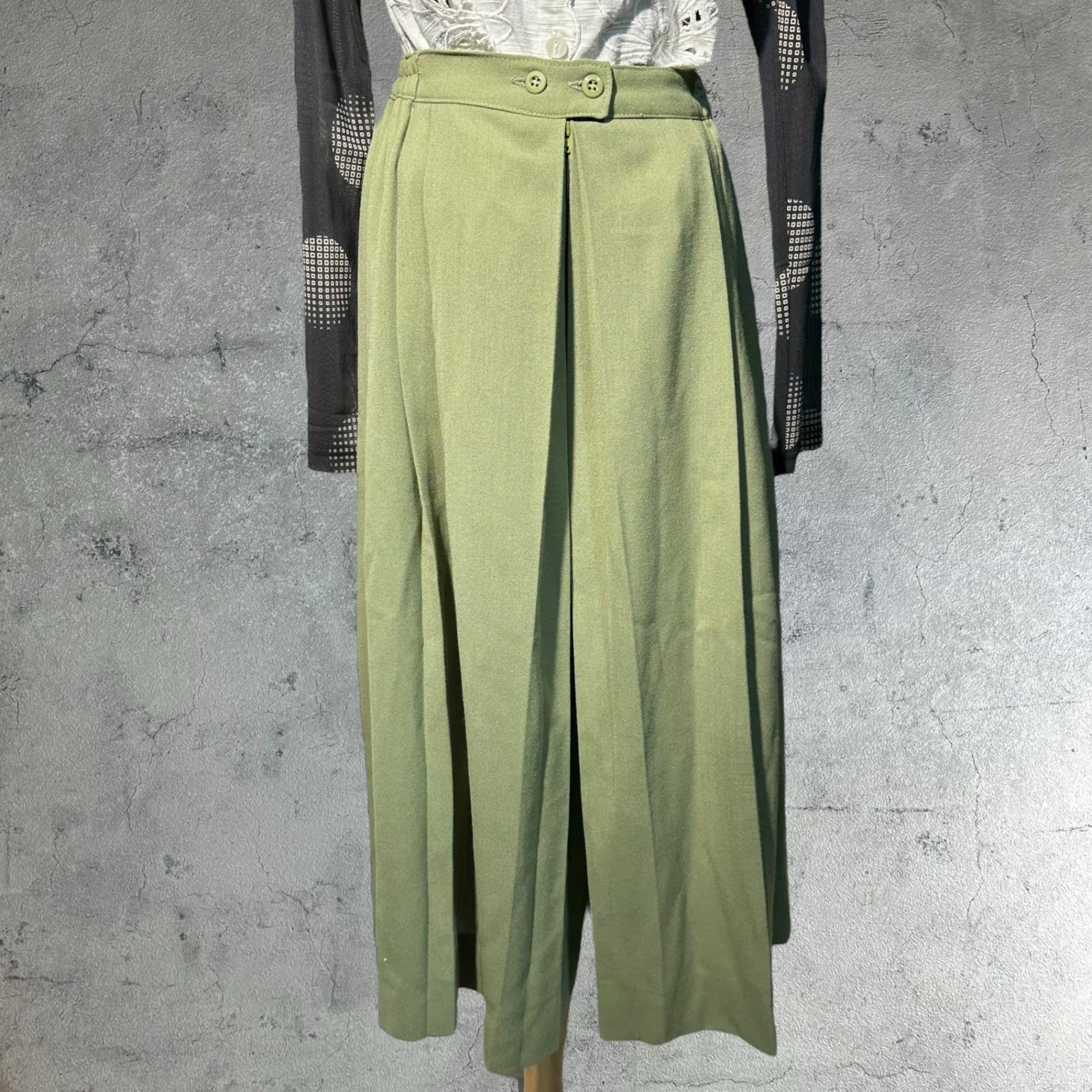 Euro vintage(ヨーロッパヴィンテージ) 80'~90's pale smokey green pleated gaucho pants プリーツガウチョパンツ 表記無し(M～Lサイズ程度) グリーン