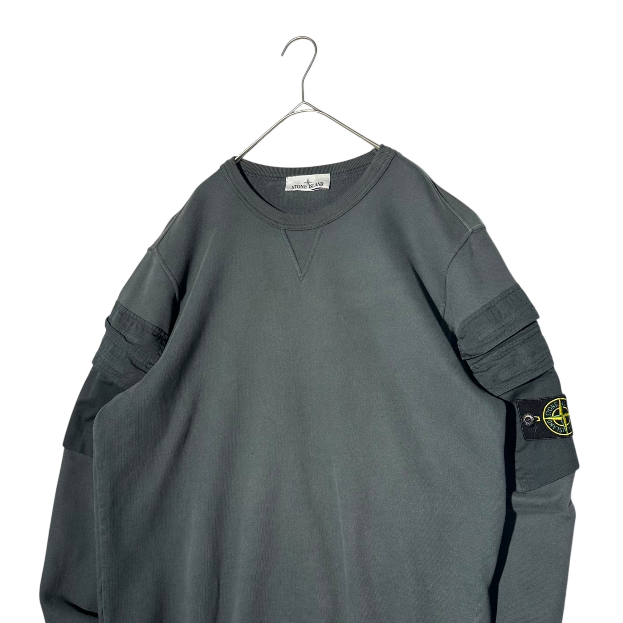 STONE ISLAND(ストーンアイランド) 23AW Arm Cargo Pocket Crew Neck Sweatshirt アーム カーゴポケット クルーネック スウェット 791560577 L グレー