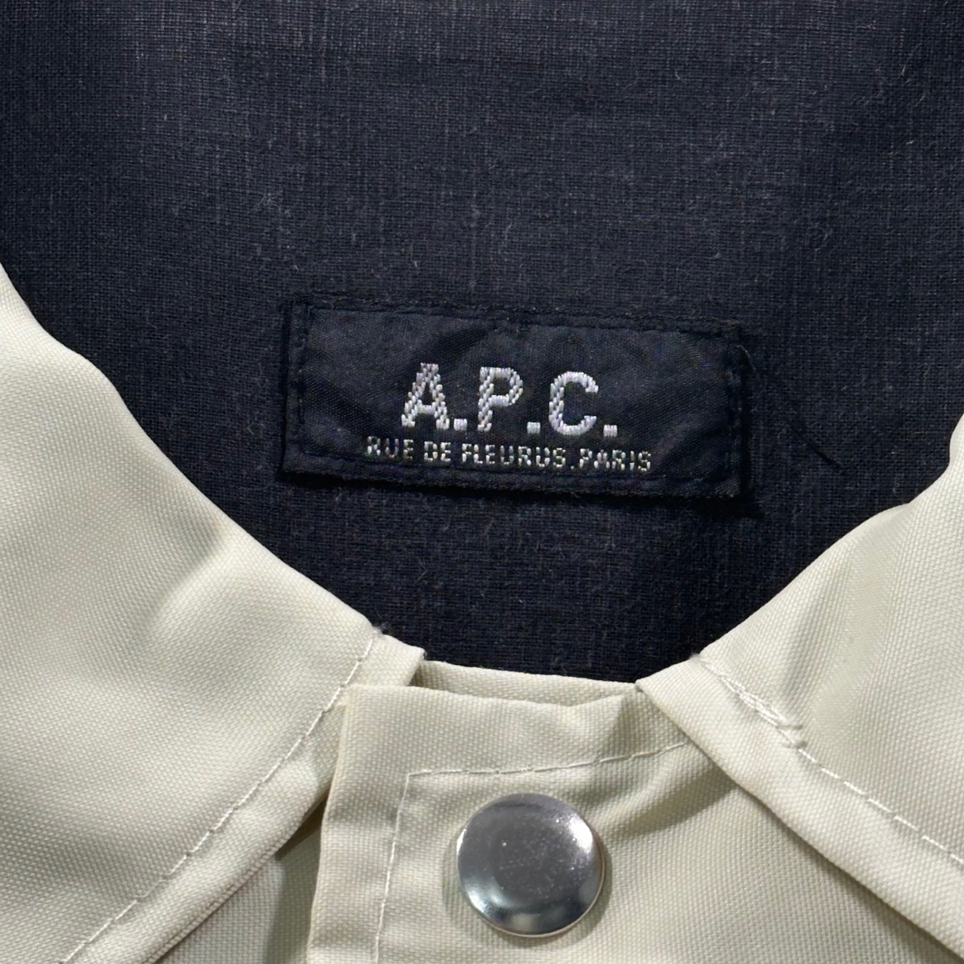 A.P.C.(アーペーセー) PURE JUNK NOT RECYCLABLE coach jaket Made In Franceコーチジャケット フランス製  D-TK447 表記無(L程度) アイボリー