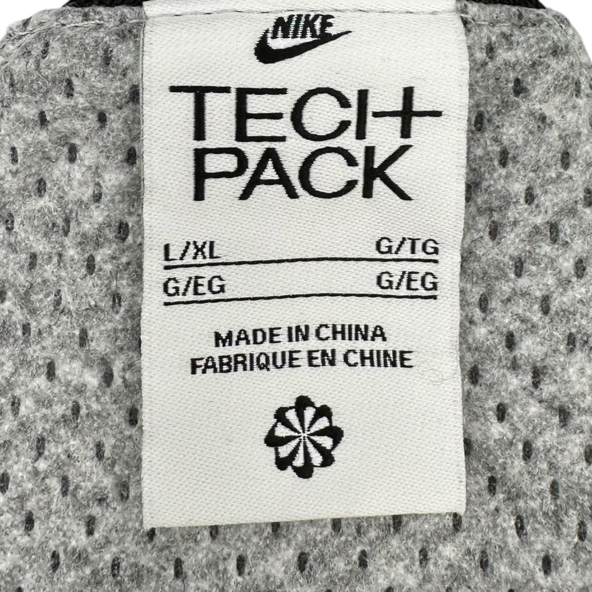 NIKE(ナイキ) Tech Pack Utility Vest 'Grey' テック パック ユーティリティー ベスト DX9404-077 L/XL グレー×ブラック