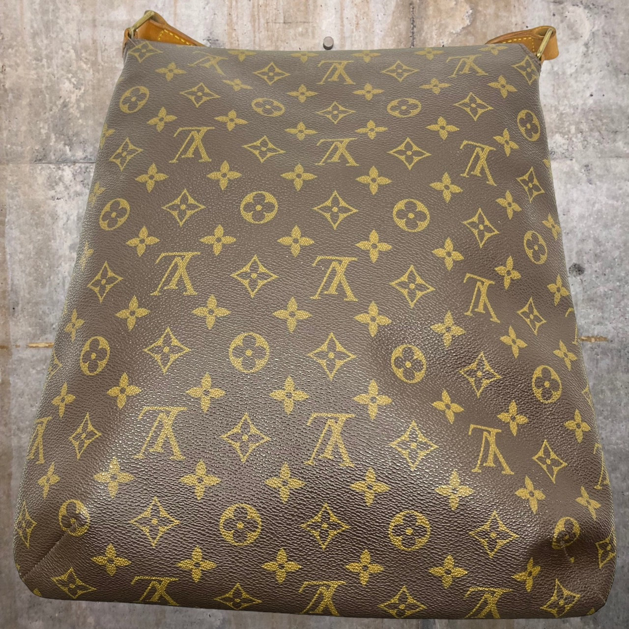 LOUIS VUITTON(ルイヴィトン) 99'sミュゼット/モノグラム ショルダーバッグ M51256 ブラウン AS1929