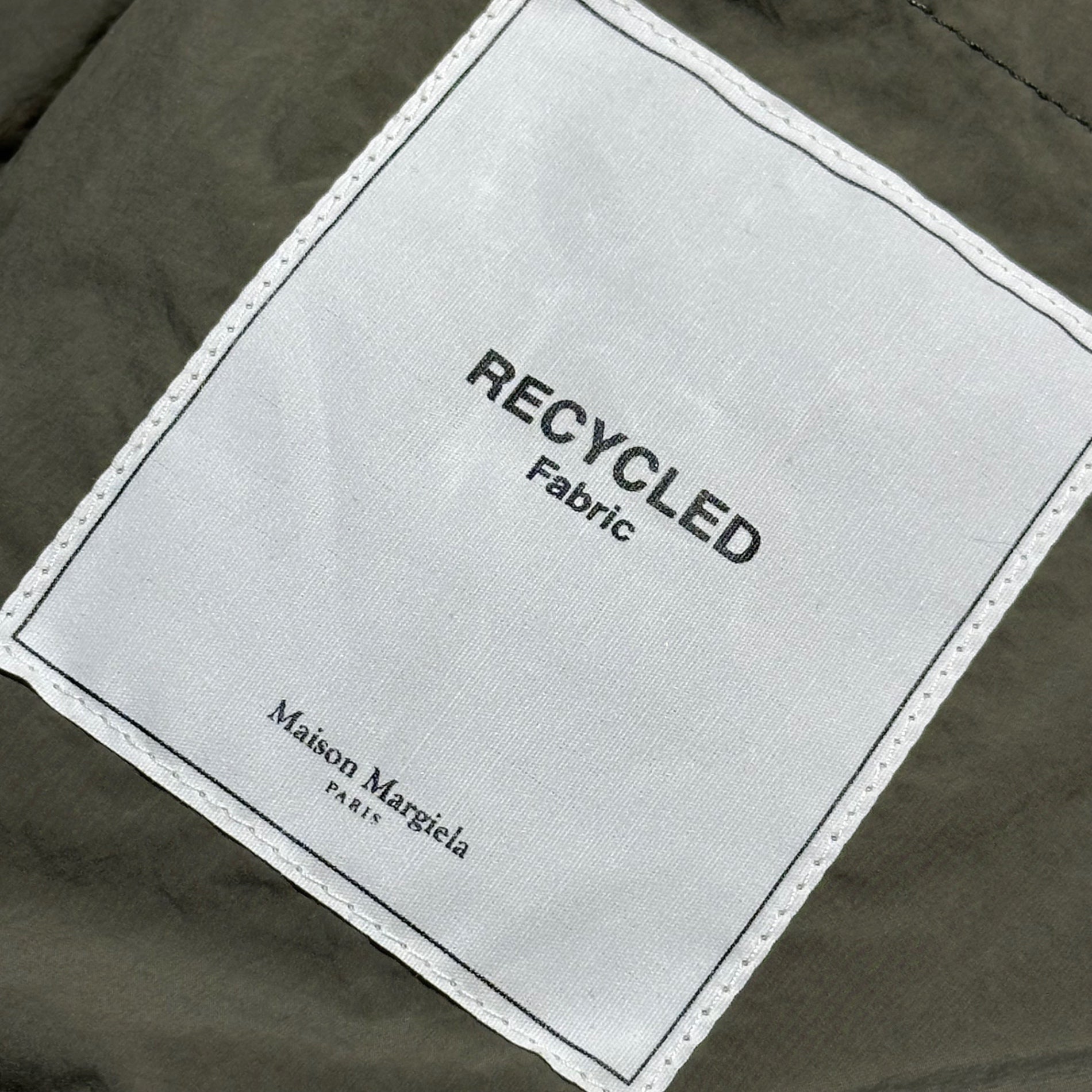 MAISON MARGIELA(メゾンマルジェラ) 20AW RECYCLE PADDED NO COLLAR JACKET 中綿 ノーカラー ジャケット S50BN0449 46 オリーブ