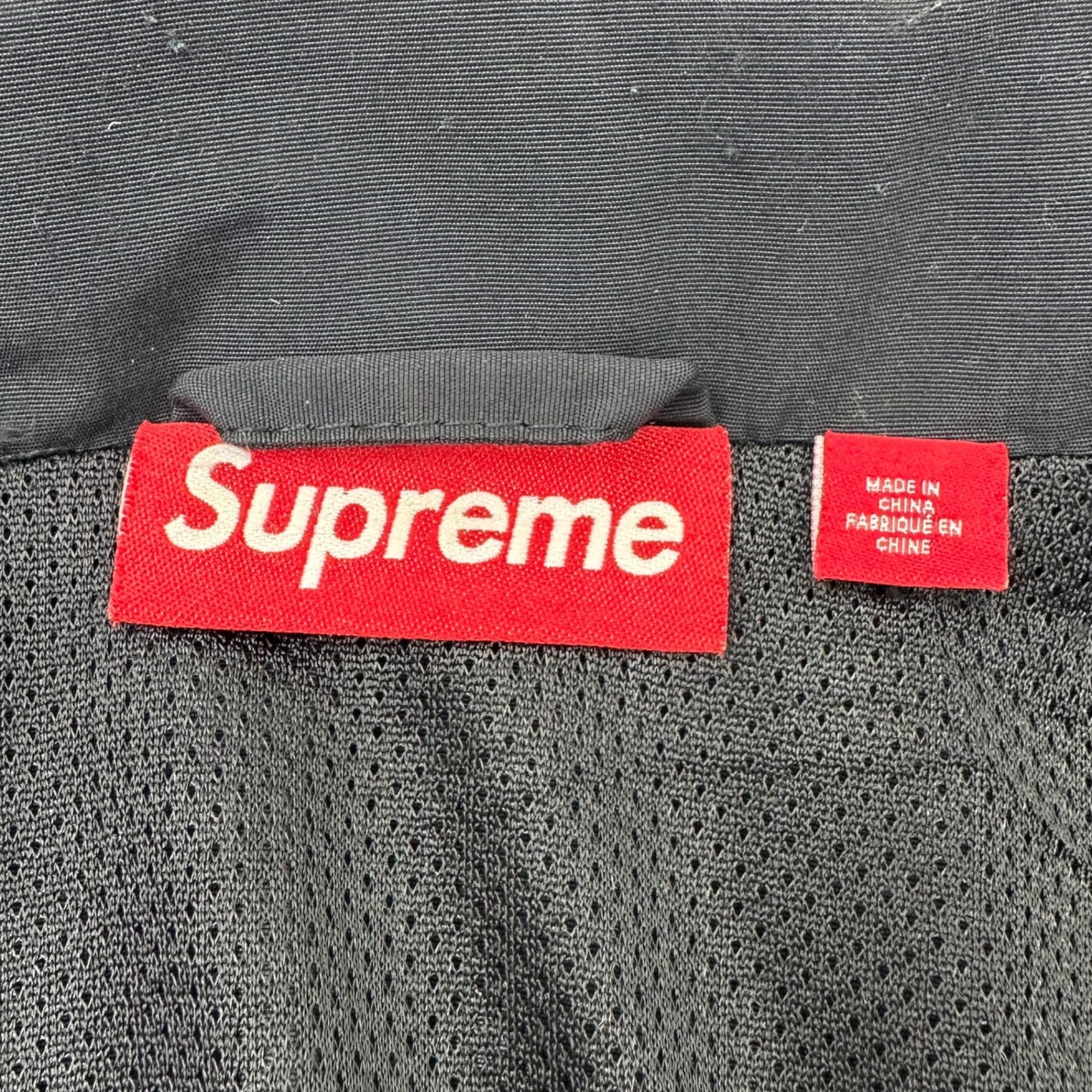 SUPREME(シュプリーム) 24AW Spellout Embroidered Track jacket ロゴ 刺繍 ナイロン トラック ジャケット M ブラック 24FW マウンテンパーカー