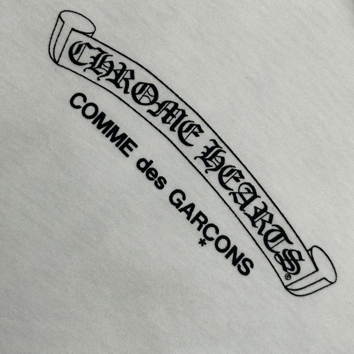 COMME des GARCONS × Chrome Hearts(コムデギャルソン × クロムハーツ) 2007AW Cross-Print Bar Logo Crew Neck T-Shirt クロスプリント バー ロゴ クルーネック Tシャツ OT-T021 M ホワイト×ブラック デッドストック 2007 Xmas