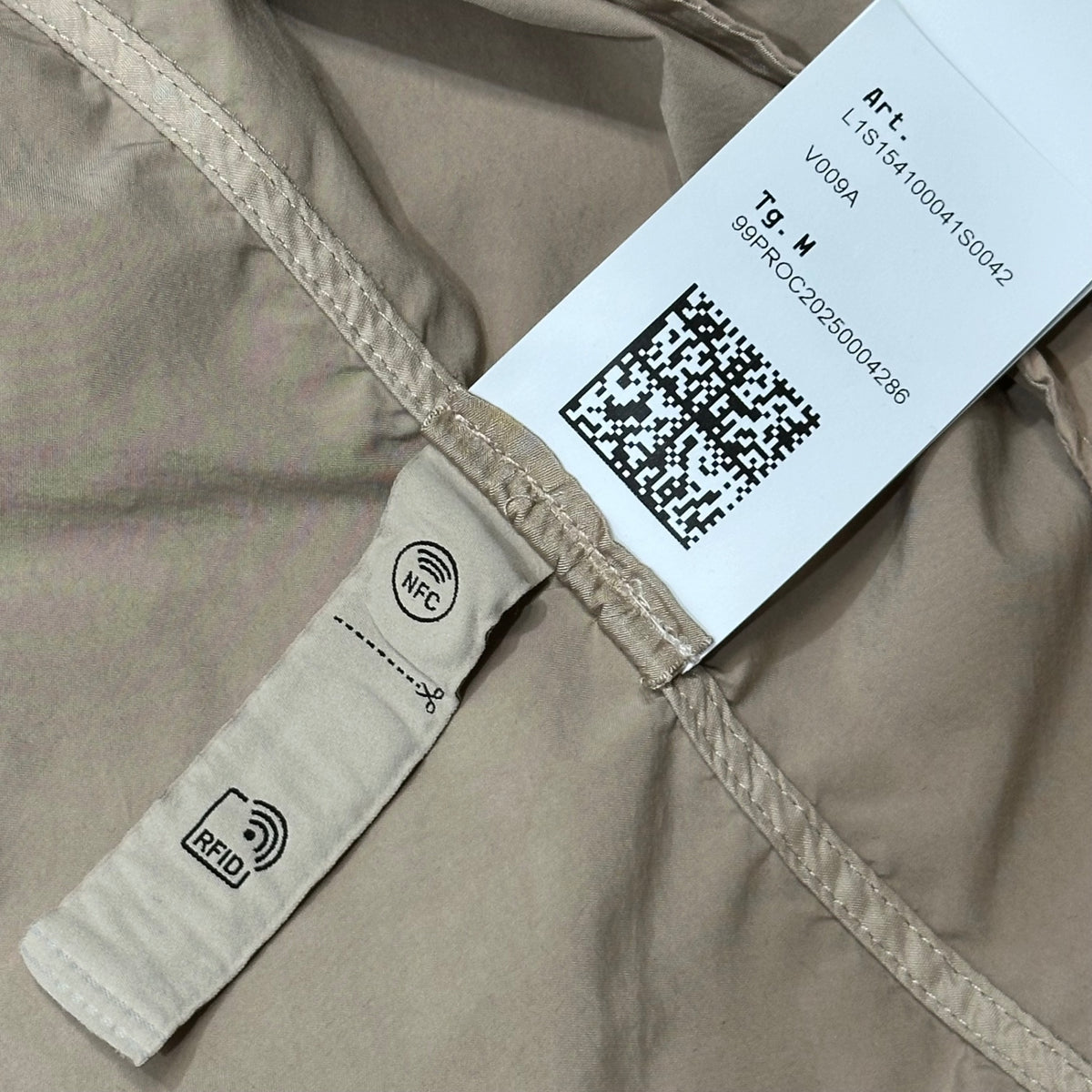 STONE ISLAND(ストーンアイランド) 2025SS LIGHT COMPACT TOUCH POLY-TC Coach Jacket コーチ ジャケット L1S154100041 M ベージュ