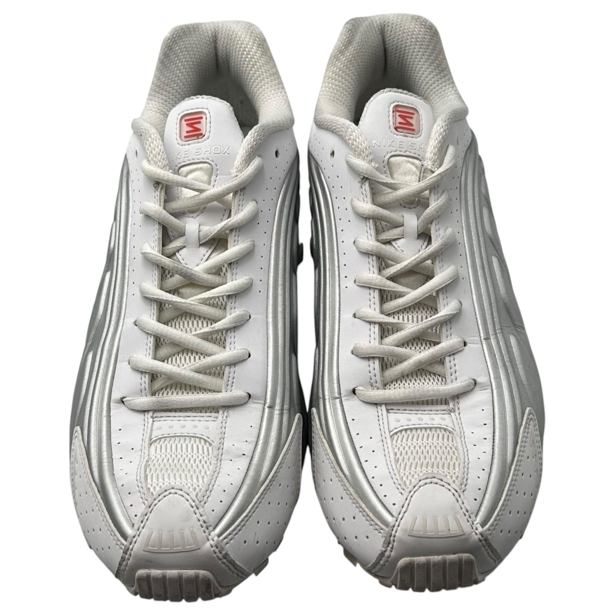 NIKE(ナイキ) SHOX R4 WHITE/METALLIC SILVER-WHITE ショックス HQ1988-101 28.5 ホワイト×メタリックシルバー スニーカー