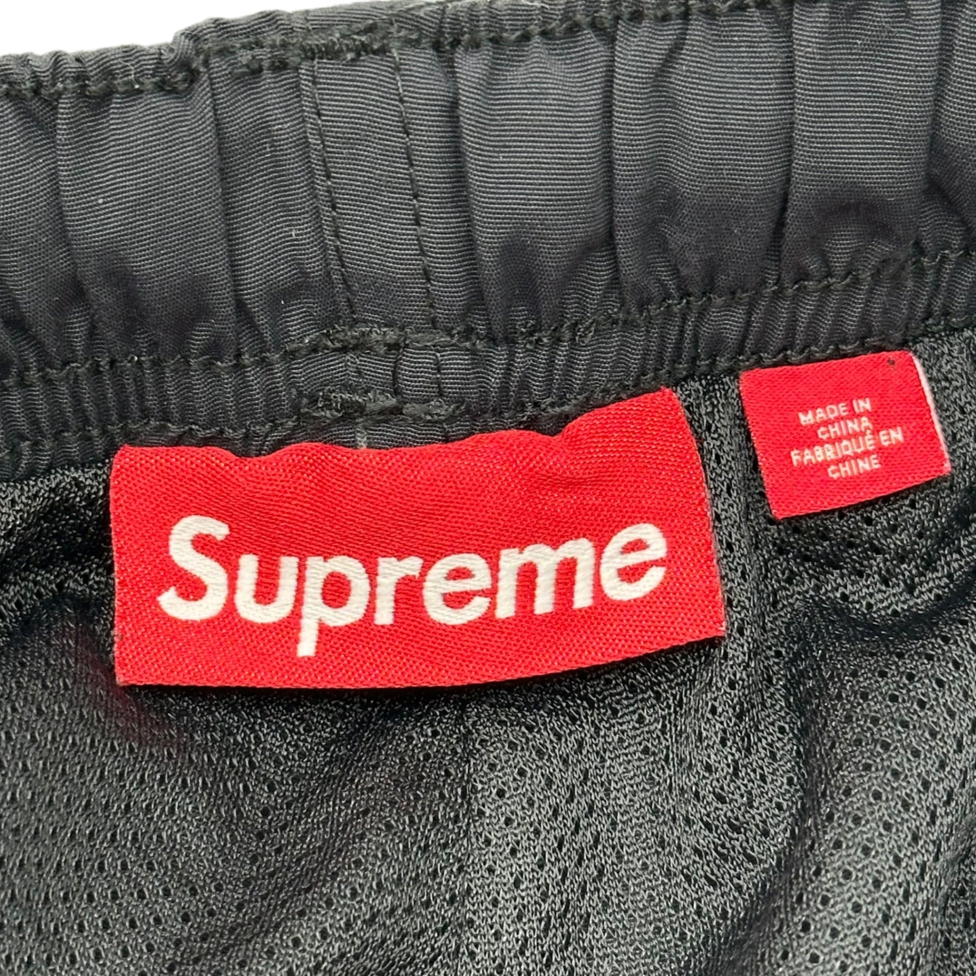 SUPREME(シュプリーム) 24AW Spellout Embroidered Track Pant ロゴ 刺繍 ナイロン トラック パンツ L ブラック 24FW