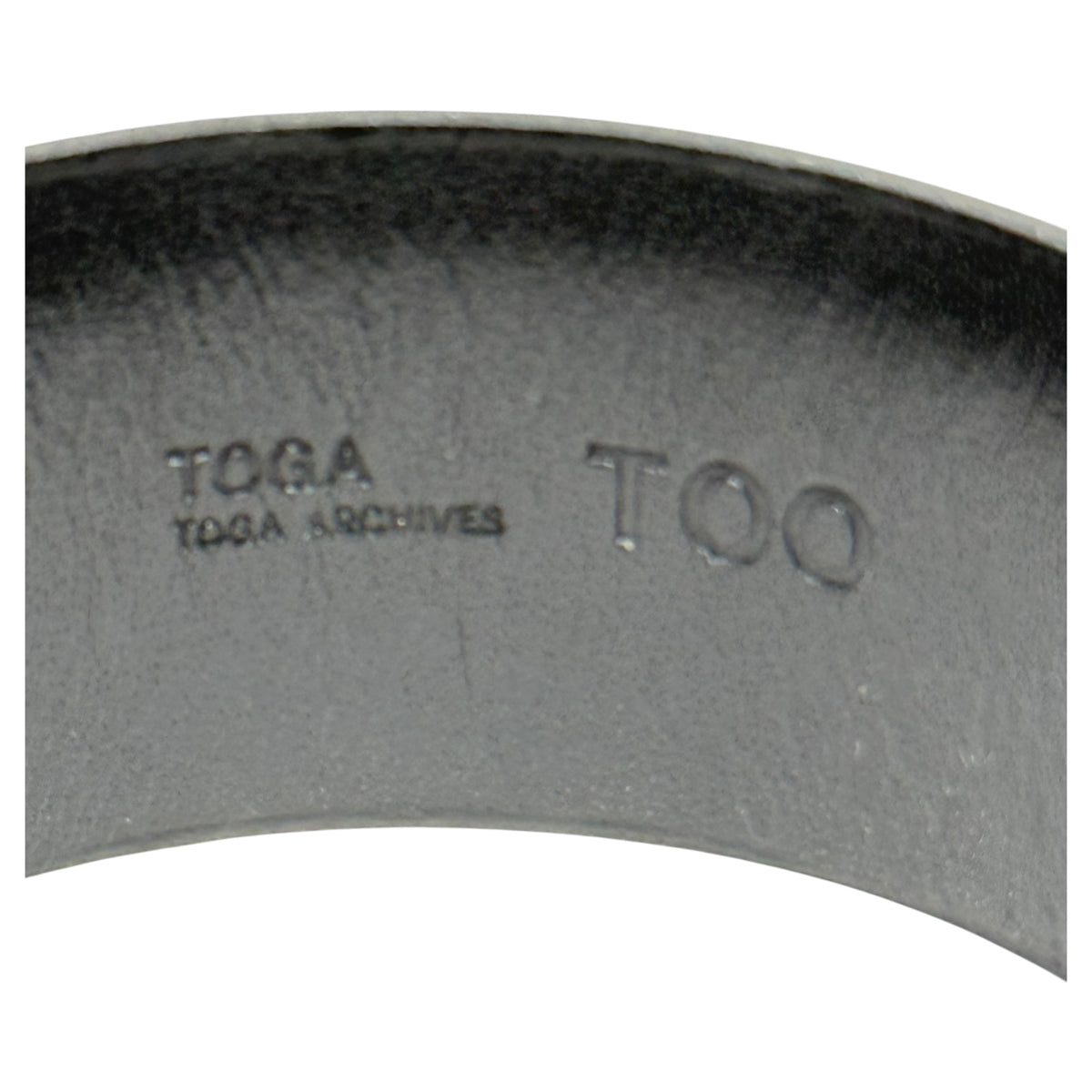 TOGA TOO(トーガトゥー) Double buckle bangle ダブルバックル ブレスレット TZ251-AK504 ブラック×シルバー