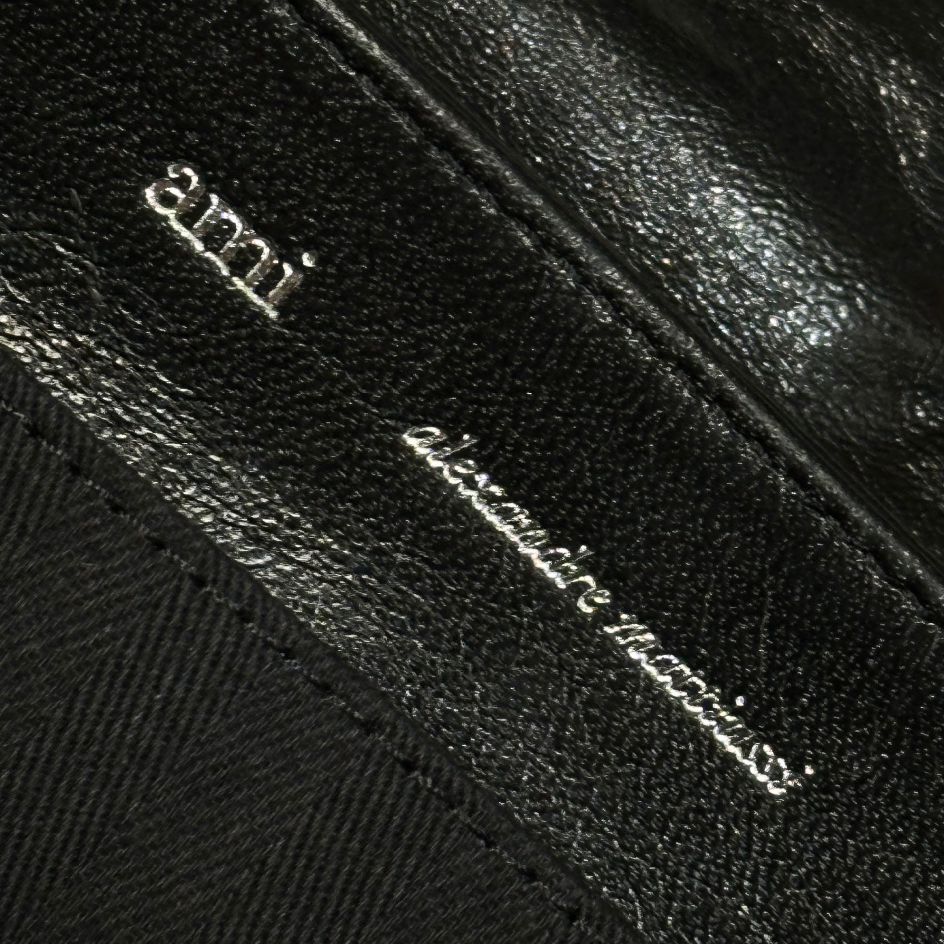 AMI PARIS(アミパリス) Voulez-Vous Bag ショルダー バッグ カウハイド レザー  ULL163.AL0052 ブラック 現行品