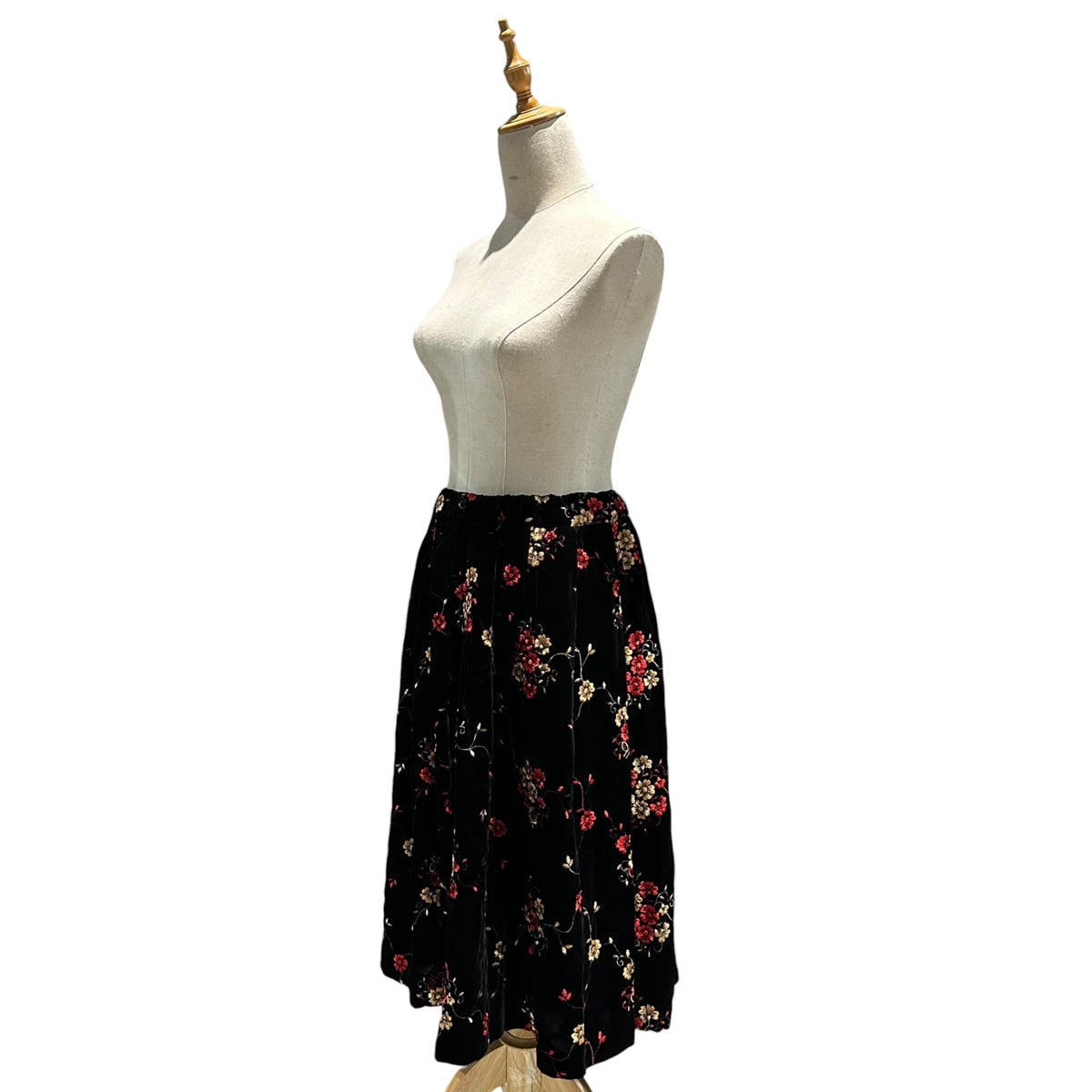 robe de chambre COMME des GARCONS(ローブドシャンブルコムデギャルソン) 2001AW Flower-Embroidered Velour Easy Flare Skirt 花 刺繍 ベロア イージー フレア スカート RC-S009 FREE ブラック×レッド×ゴールド AD2001 00s アーカイブ