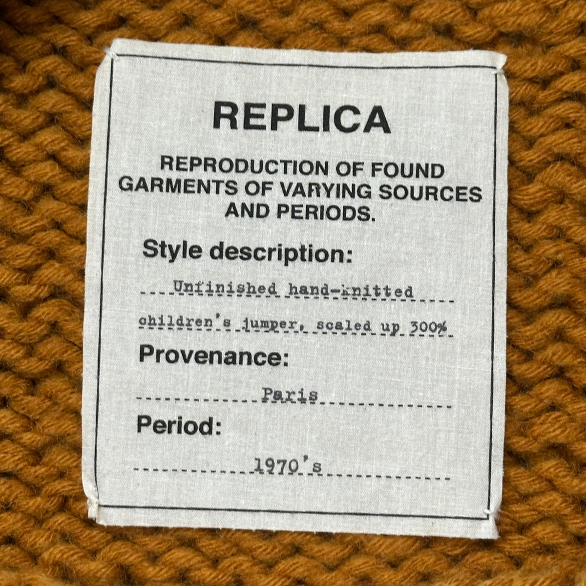 MAISON MARGIELA(メゾンマルジェラ) 2017AW "REPLICA" 1970's PROJECT-300% HAND-KNITTED レプリカ フリンジ ローゲージ ニット S30GP0208 S オレンジ×ネイビー 子供服を300％拡大したデザイン