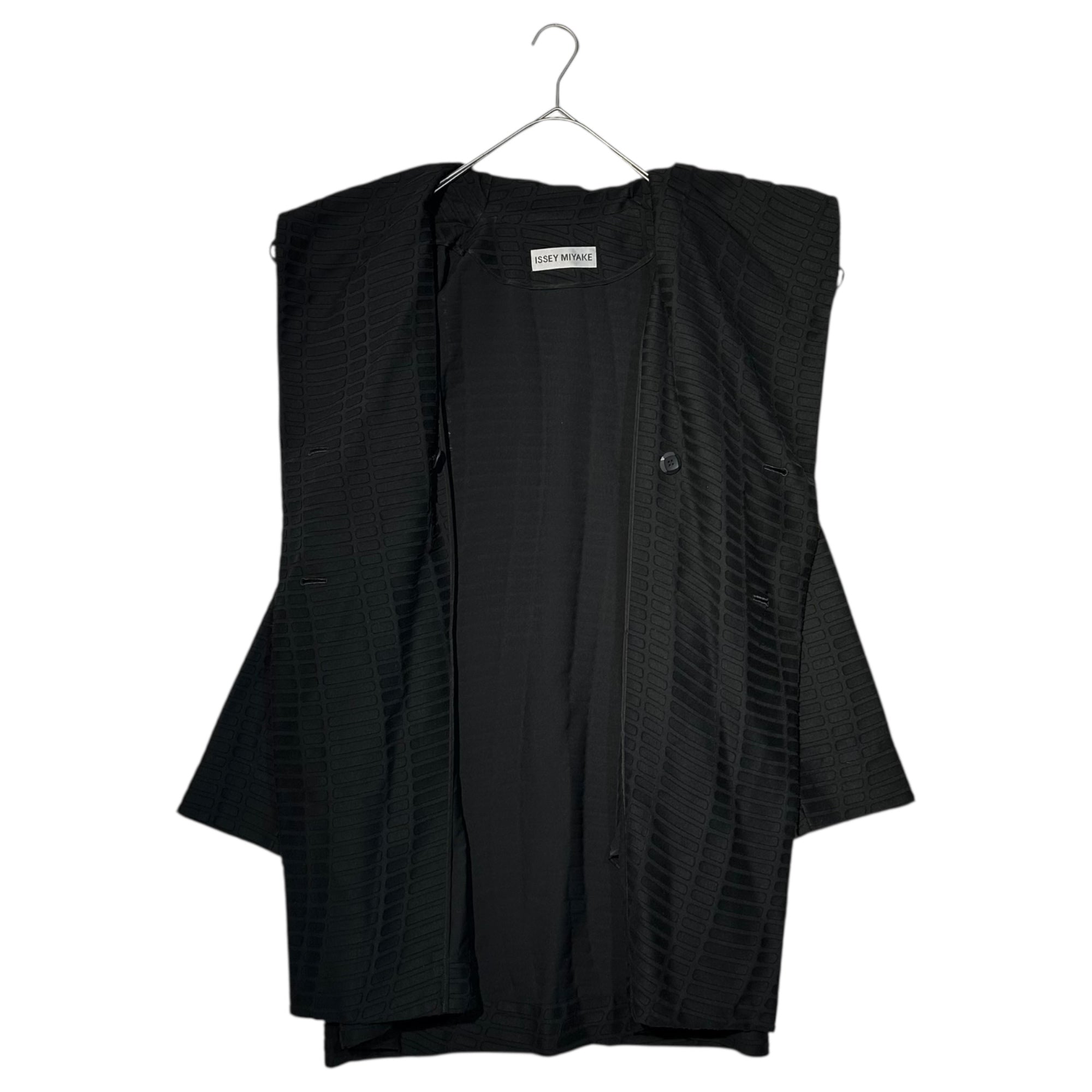 ISSEY MIYAKE(イッセイミヤケ) 17AW Wave Pattern Double Polyester Coat ウェーブ パターン ダブル ポリエステル コート IM74FD515 2(M程度) ブラック コレクション着用モデル メンズ着用可