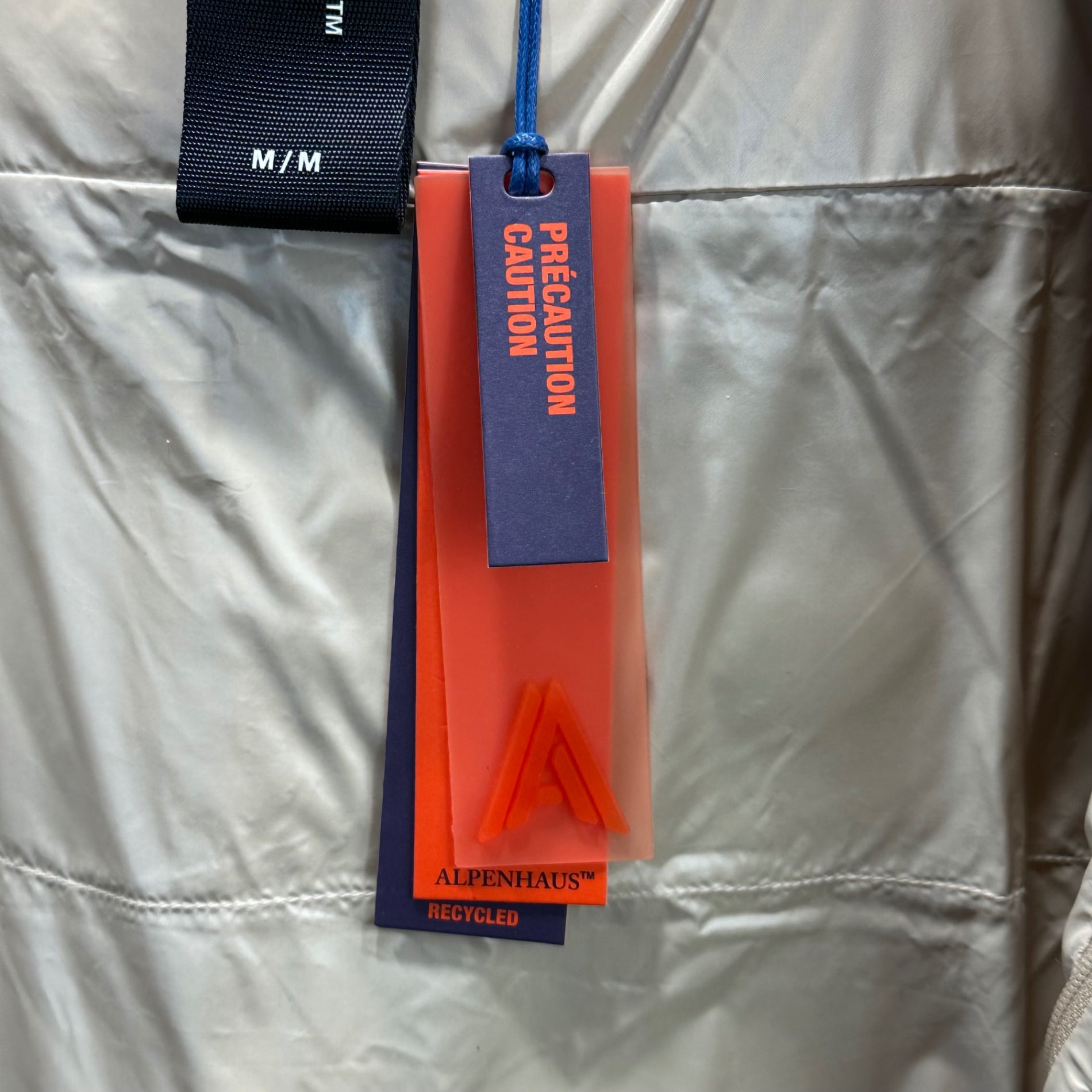 ALPENHAUS(アルペンハウス) Tingwick 2-in-1 Maxi Puffer Jacket with Removable Sleeves ティンウィック マキシ 中綿 ジャケット コート 袖 取り外し可能 A2N010F4CI M ベージュ×オレンジ