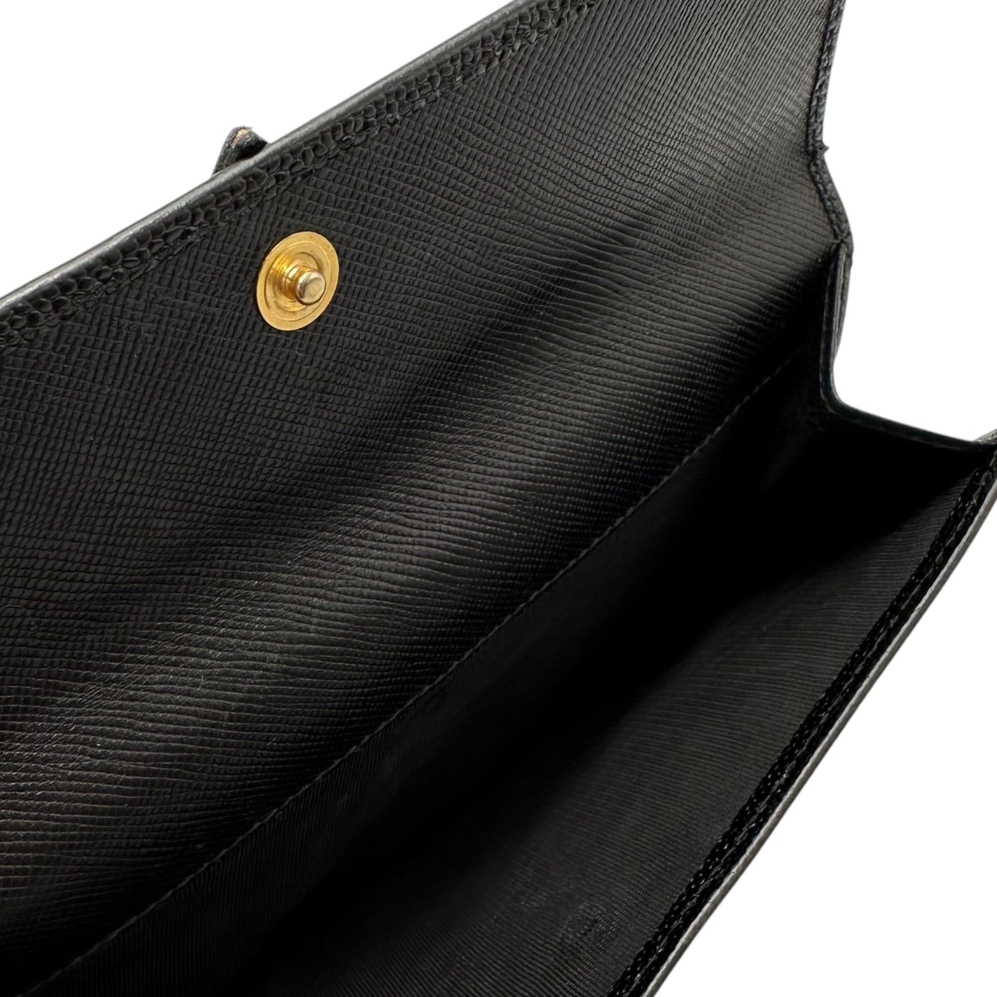 Salvatore Ferragamo(サルヴァトーレフェラガモ) Embossed Leather Wallet エンボス レザー 折り財部 ブラック