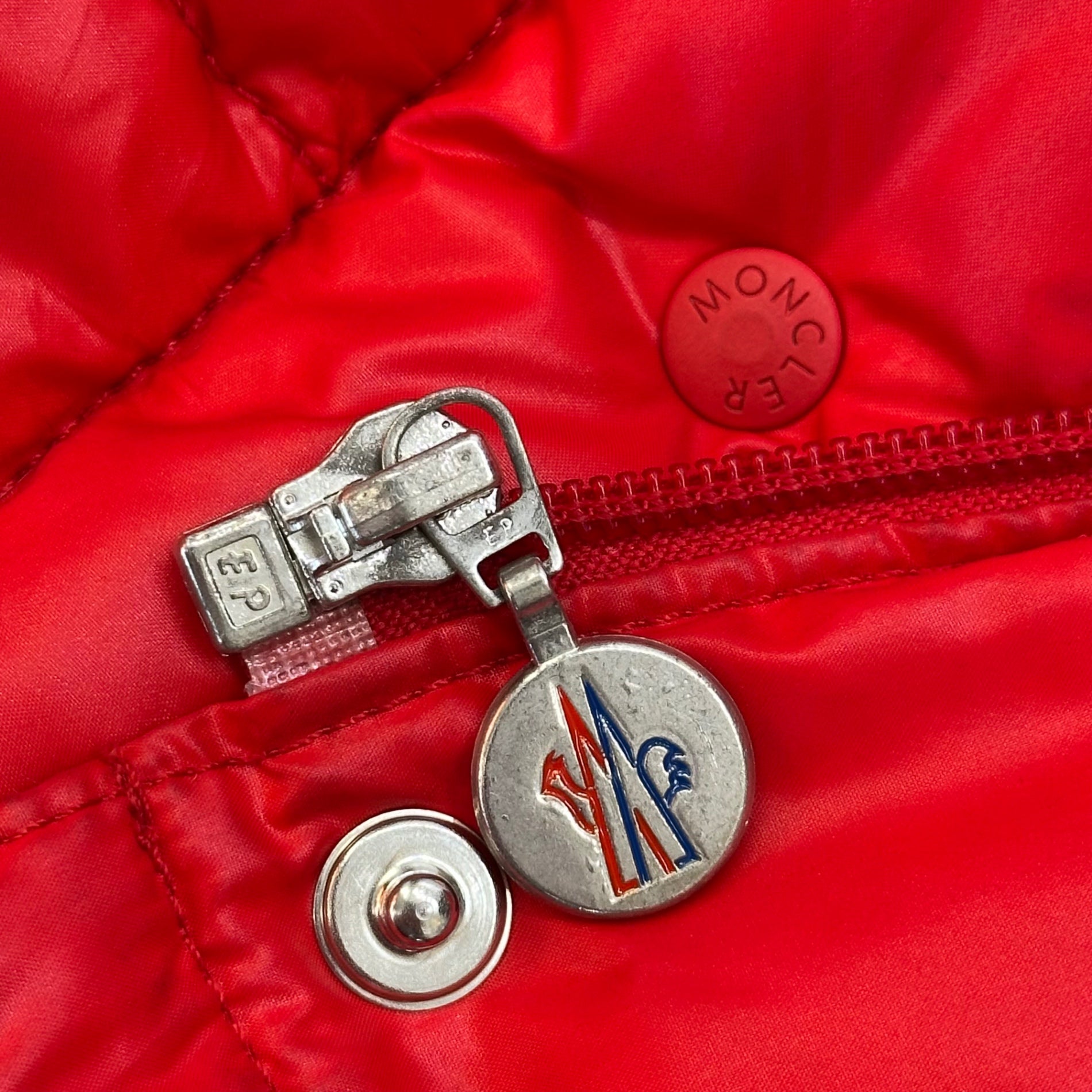MONCLER(モンクレール) 00's Shiny Down Jacket  シャイニー ダウン ジャケット 220--093-45300-50 0(XS程度) レッド ペッパージャパンコーポレーションタグ