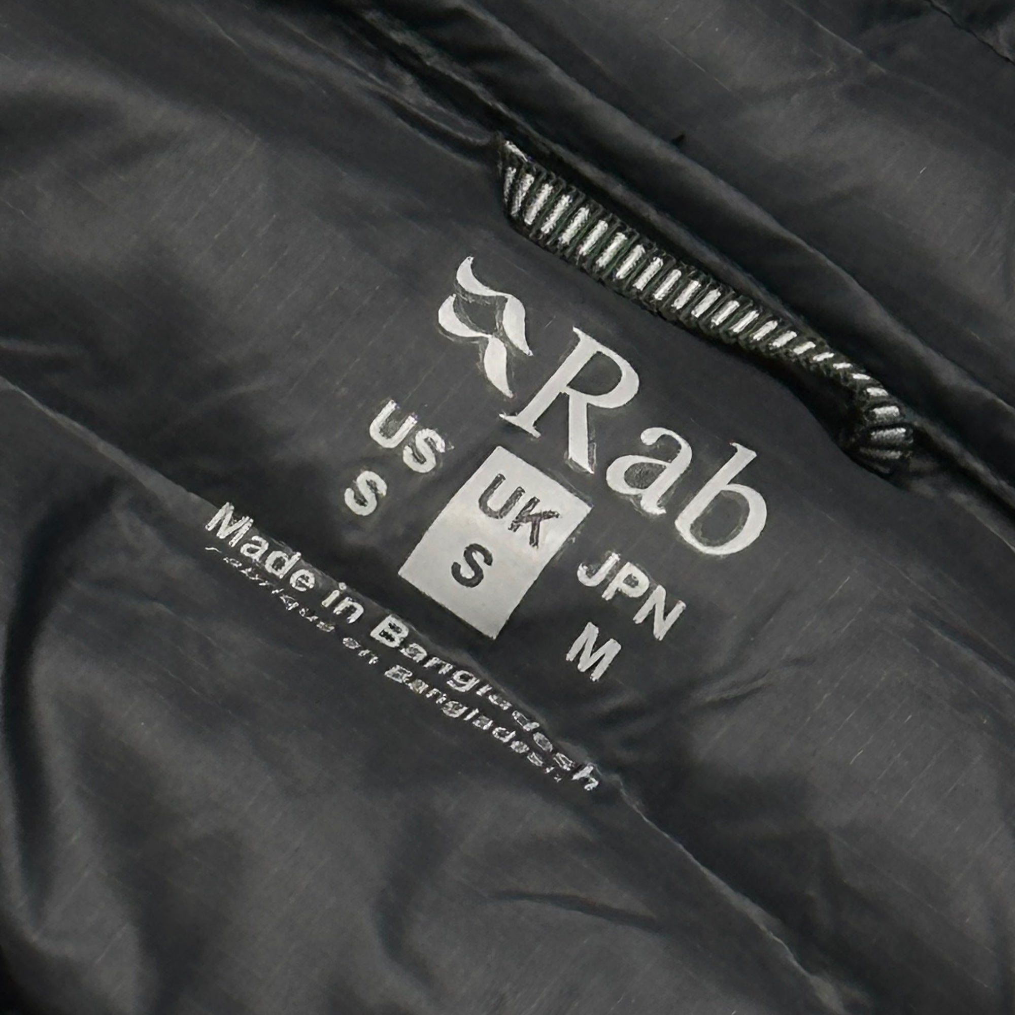 Rab(ラブ) Cirrus Alpine シラス アルパイン インサレーション ジャケット 中綿 フーディ QIP-25 M ブラック プリマロフト