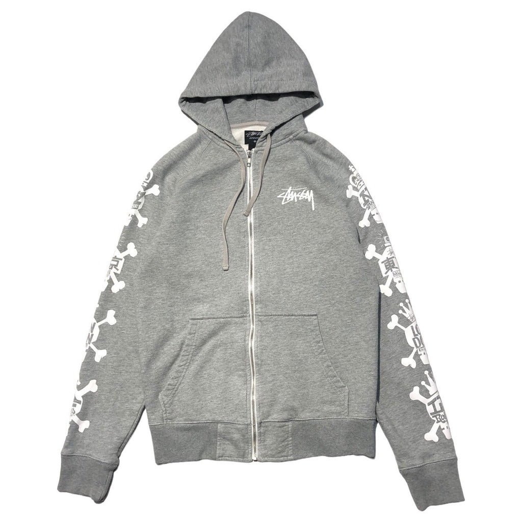 WORLD TOUR HOODIEパーカー/フーディー (ロゴシルバー） 
