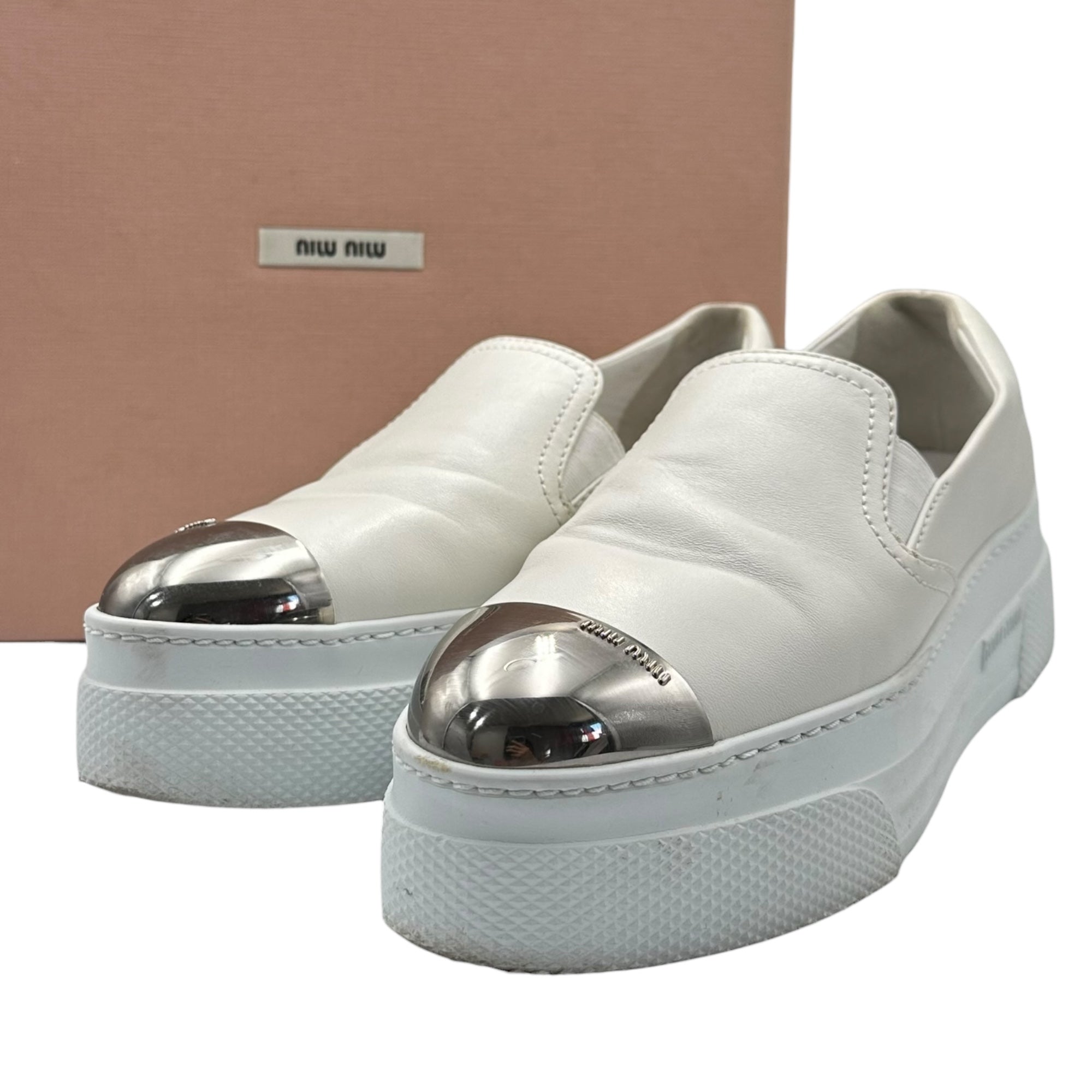 miu miu ミュウミュウ メタルトゥ 厚底スリッポン シルバー miu miu(ミュウミュウ) Metallic Toe Thick-Soled Leather Slip-On
