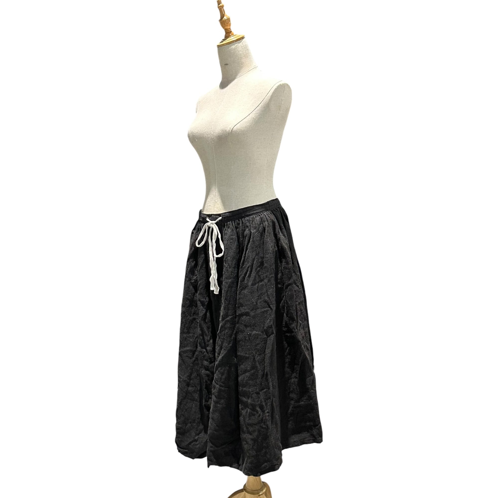 ikkuna/suzuki takayuki(イクナスズキタカユキ) Waist Gather Linen wool skirt ウエスト ギャザー リネン ウール スカート 1(S程度) ブラック