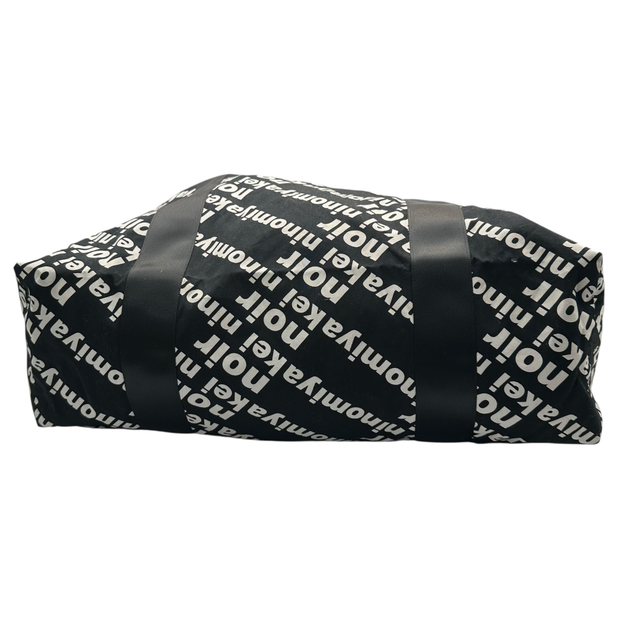 noir kei ninomiya(ノワールケイニノミヤ) 22AW Logo Satin Tote Bag ロゴ サテン トート バッグ 3I-K 202 ブラック×ホワイト コムデギャルソン