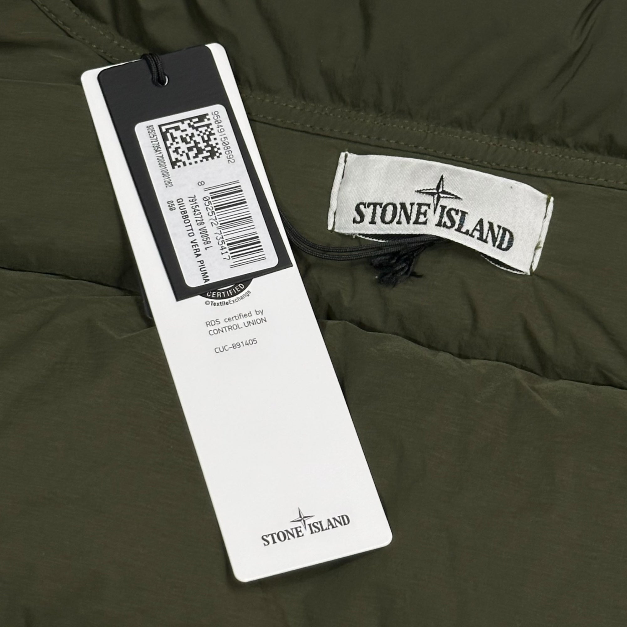 STONE ISLAND(ストーンアイランド) 23AW SEAMLESS TUNNEL NYLON DOWN-TC フーデット ダウン ジャケット 791543728 L オリーブ