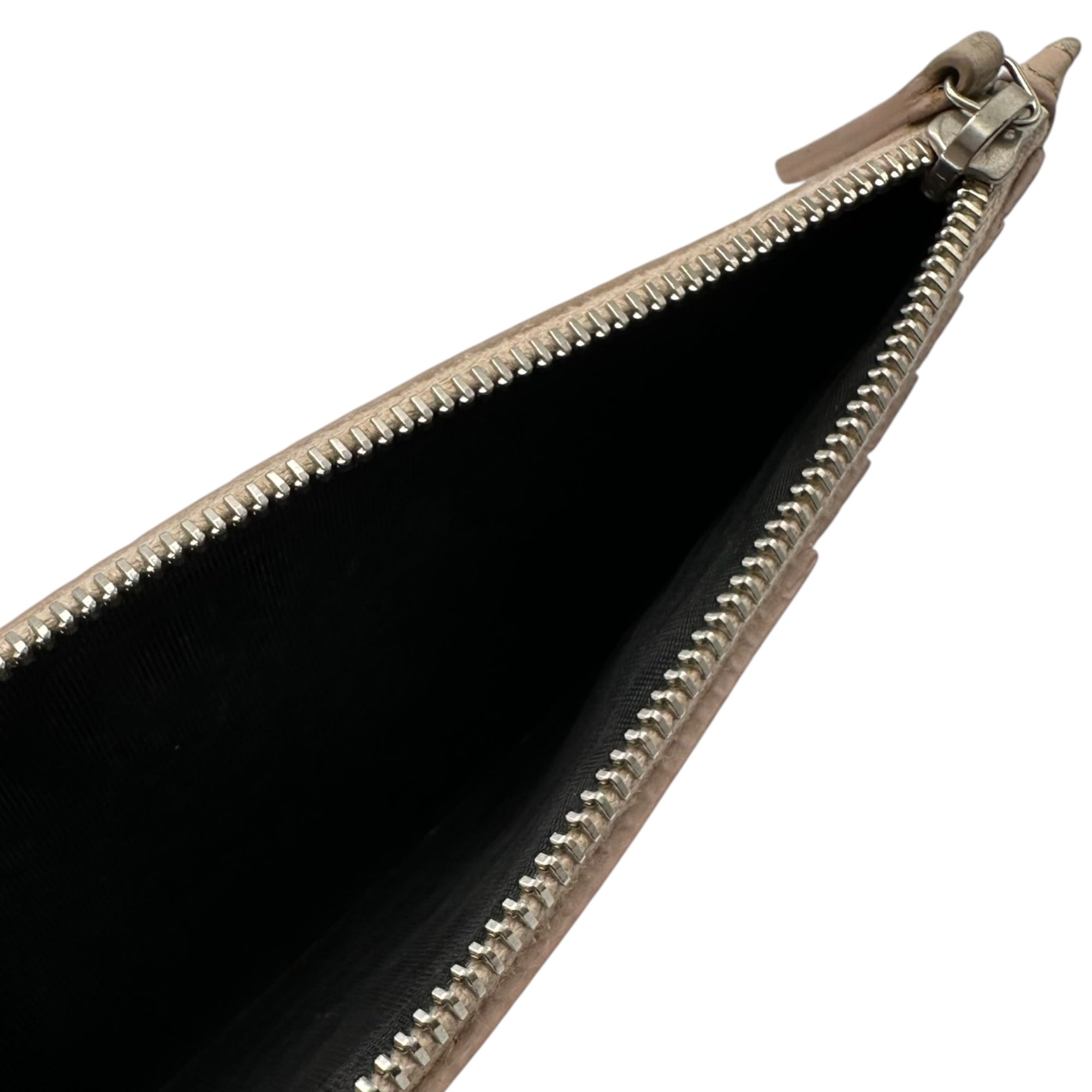 YVES SAINT LAURENT(イヴサンローラン) Sac de Jour Long Wallet サックドジュール ロング ウォレット ピンク 長財布
