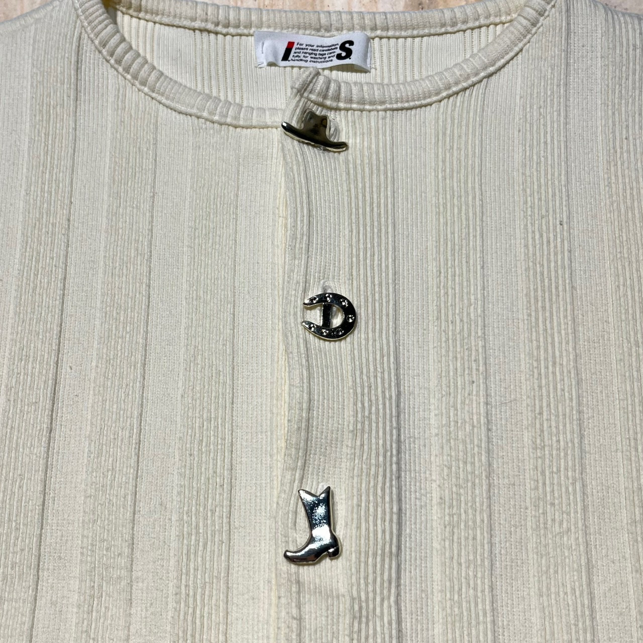 i.s. ISSEY MIYAKE(アイエス イッセイミヤケ) 90's design button ribbed cardigan/デザインボタンリブカーディガン IS23JO014 M アイボリー
